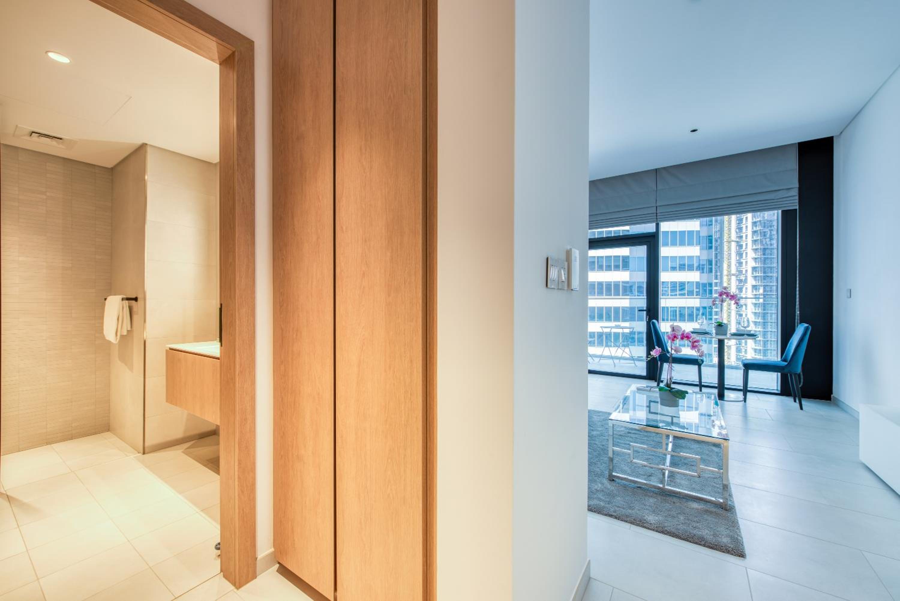 Maison Privee - Luxury, Spacious, Modern Near Burj Khalifa and Dubai Canal