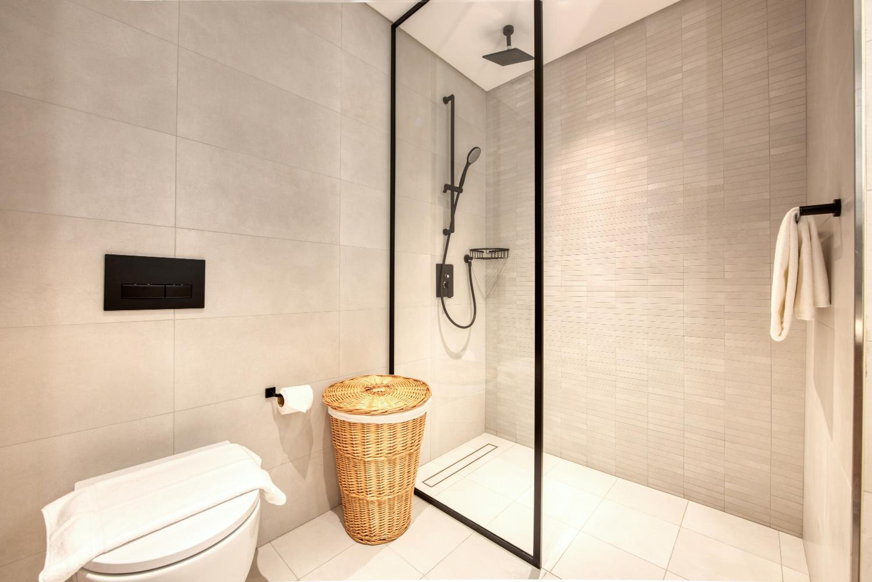 Maison Privee - Luxury, Spacious, Modern Near Burj Khalifa and Dubai Canal