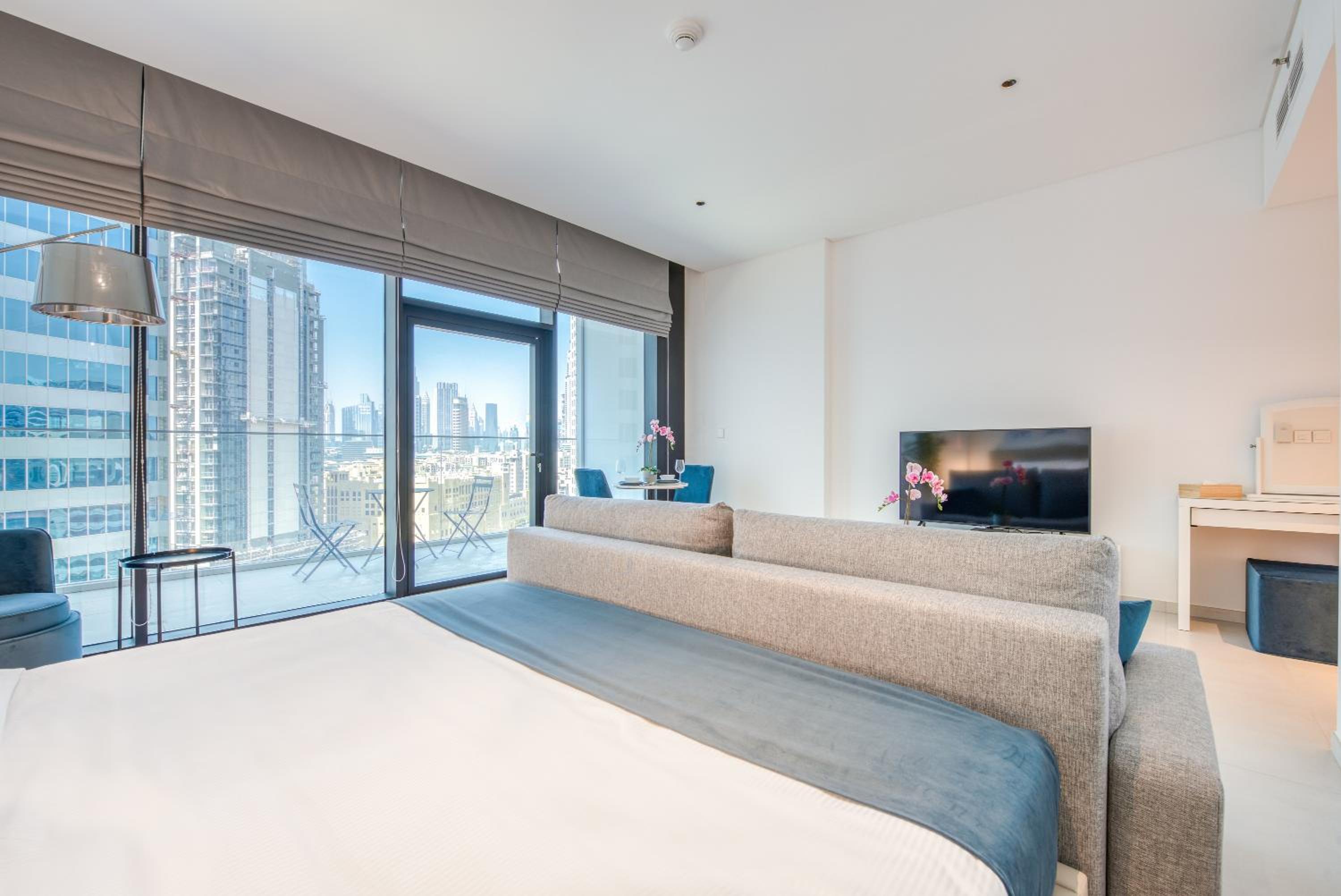 Maison Privee - Luxury, Spacious, Modern Near Burj Khalifa and Dubai Canal