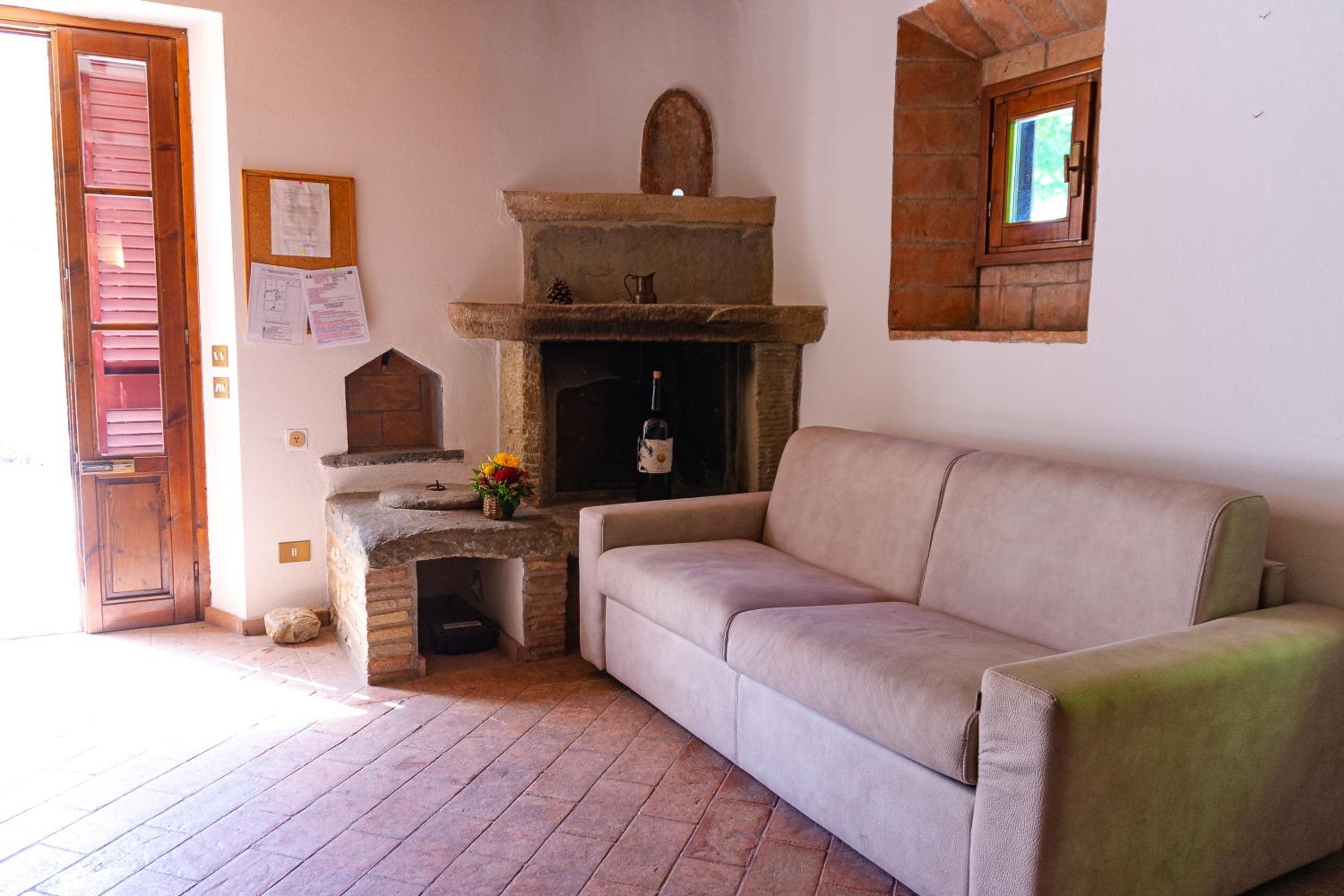 Podere Mezzastrada - Place of Charme