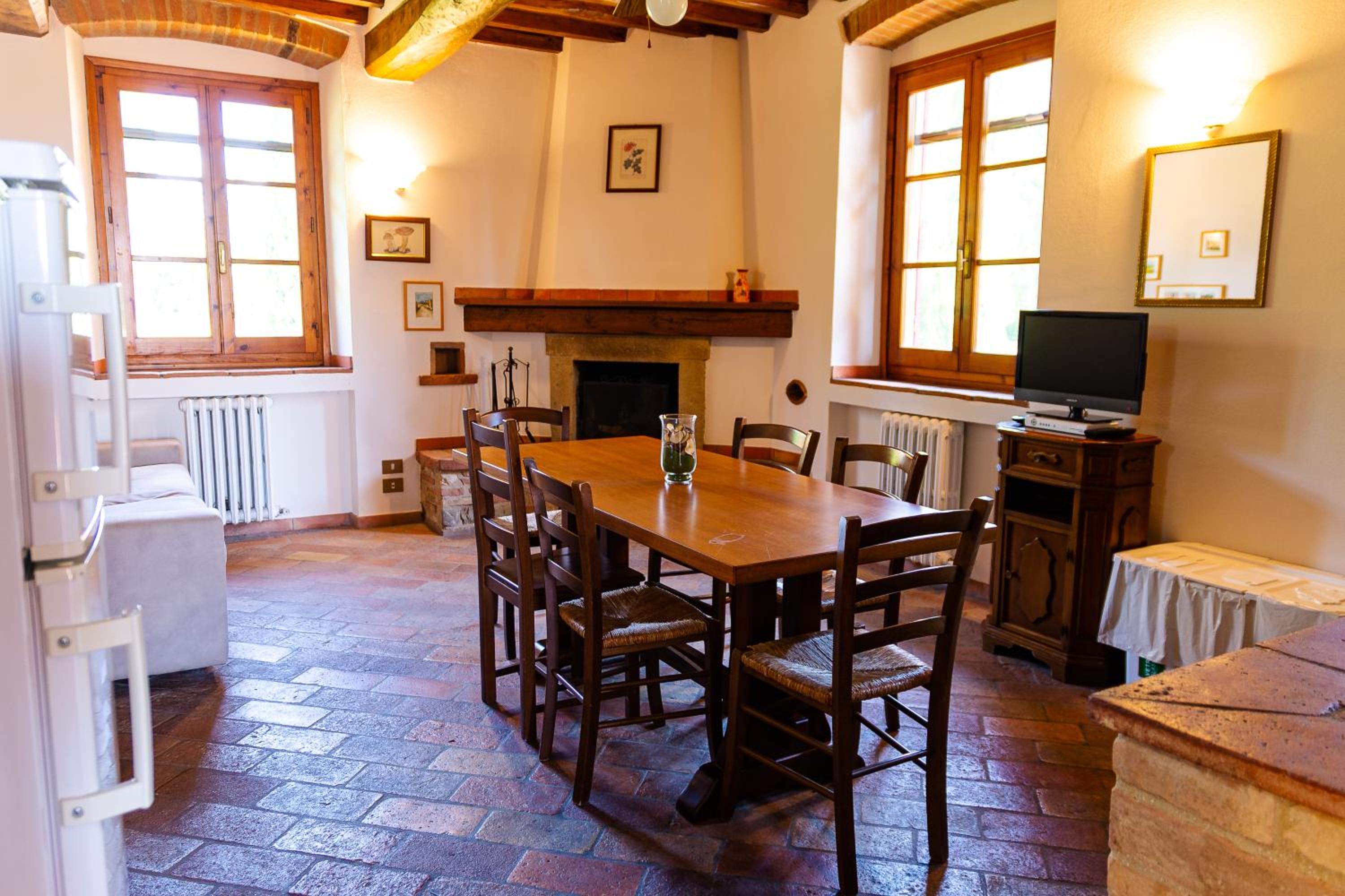 Podere Mezzastrada - Place of Charme