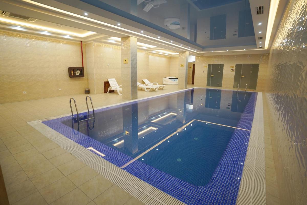 indoor pool