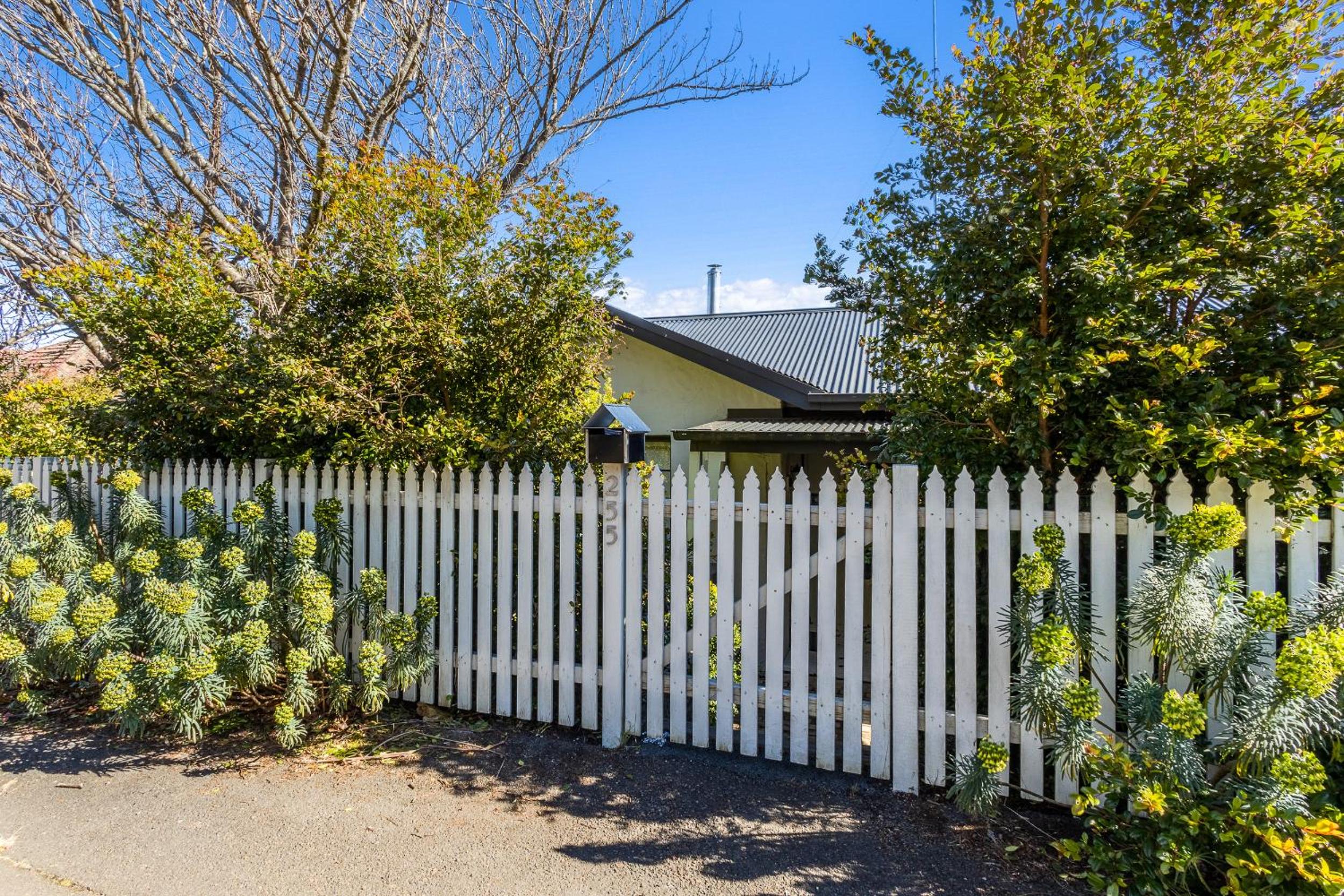 Sunshine Cottage