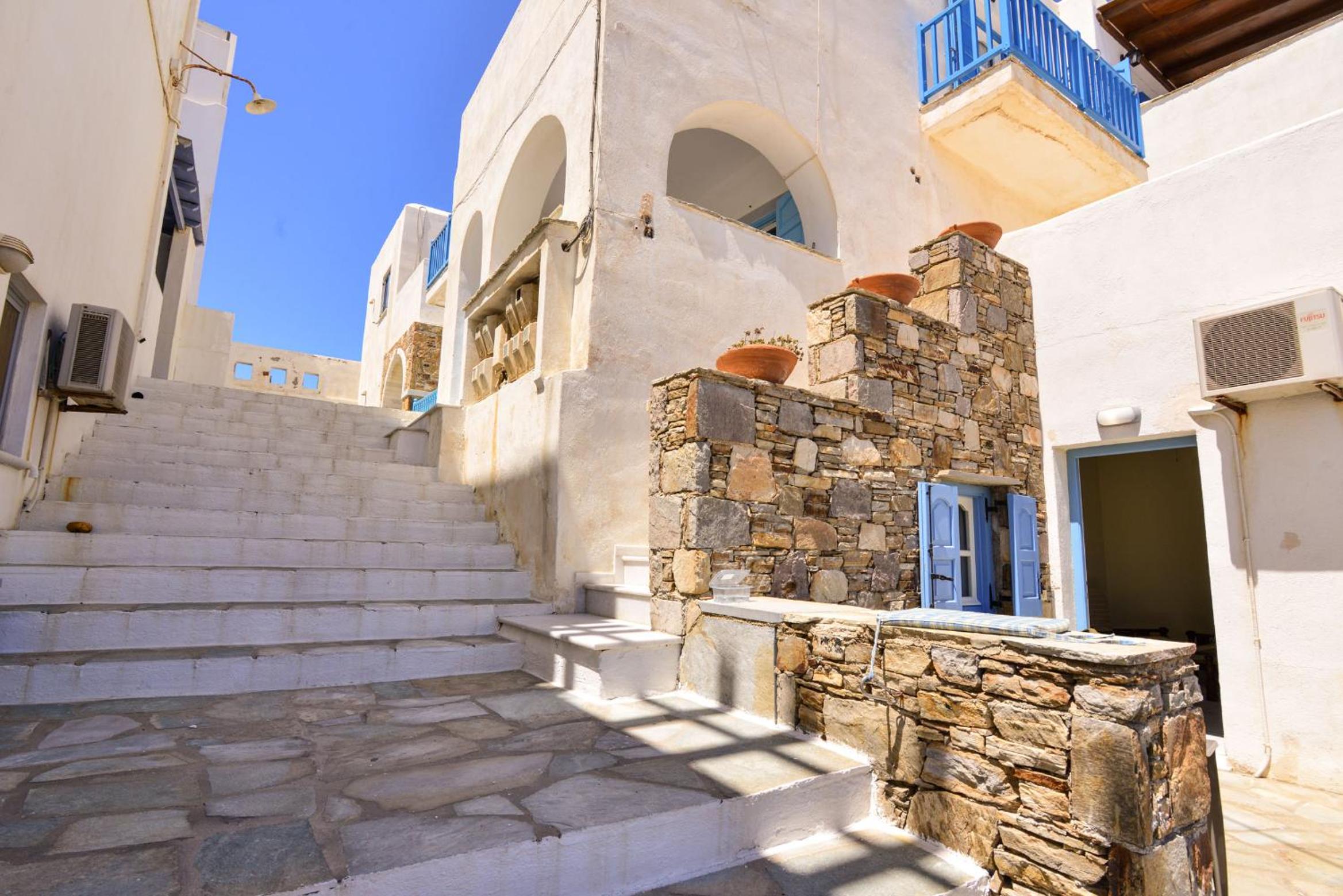 Naxos town ground floor apartment free parking view 2