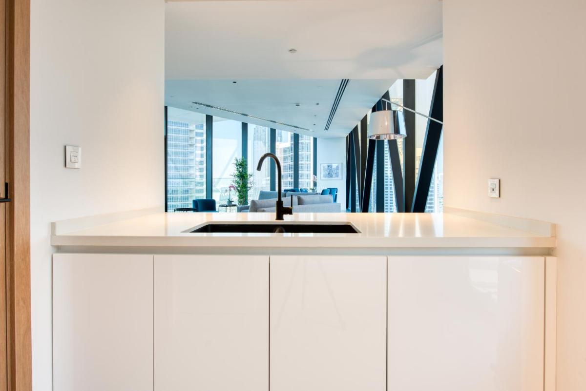 Maison Privee - Luxury, Spacious, Modern Near Burj Khalifa and Dubai Canal
