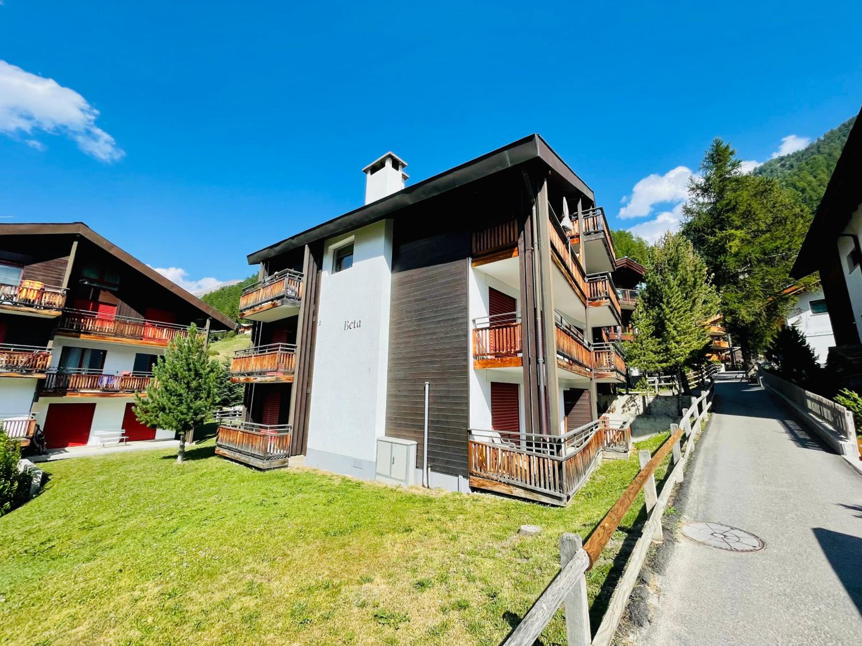 Haus Beta by Zermatt Premium Apartments view 2