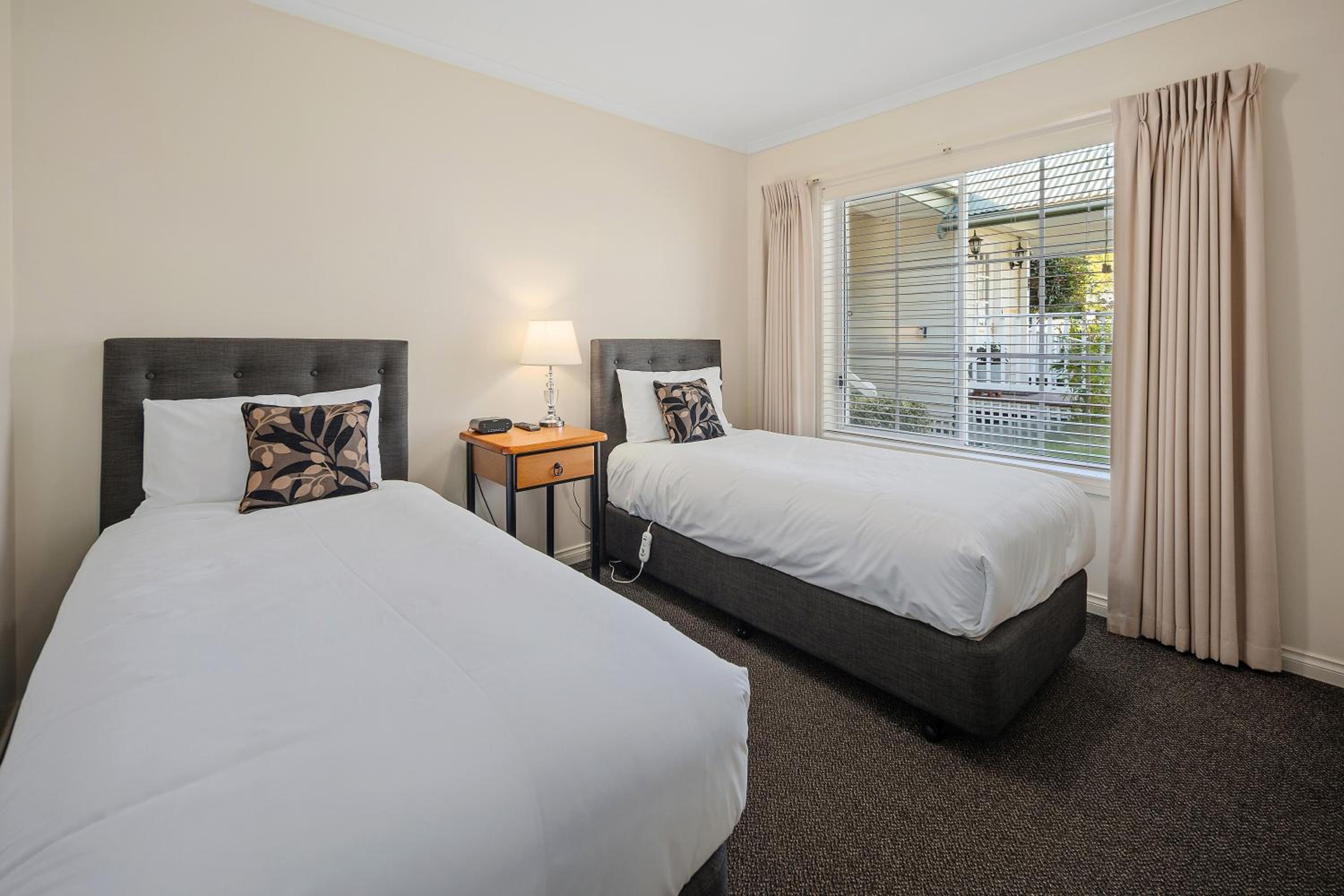 Yarra Gables