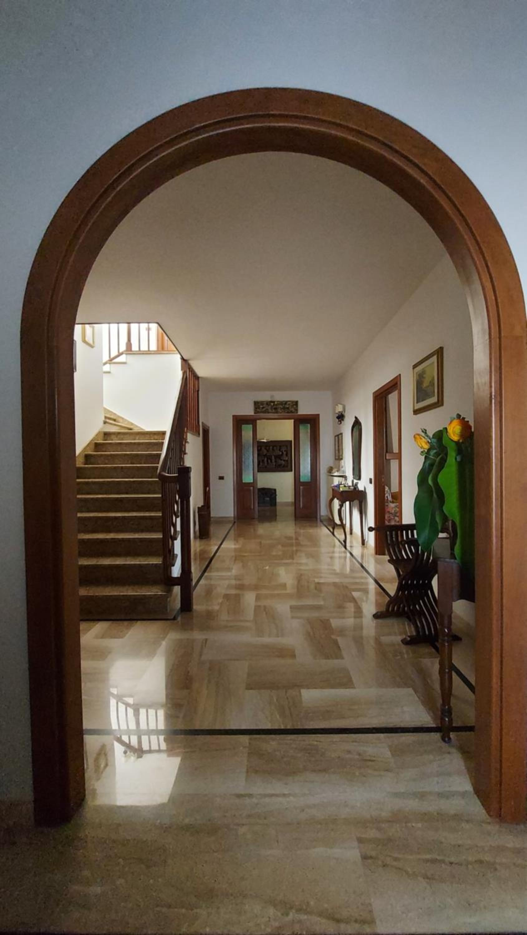 The Rosa's Luxury House view 4