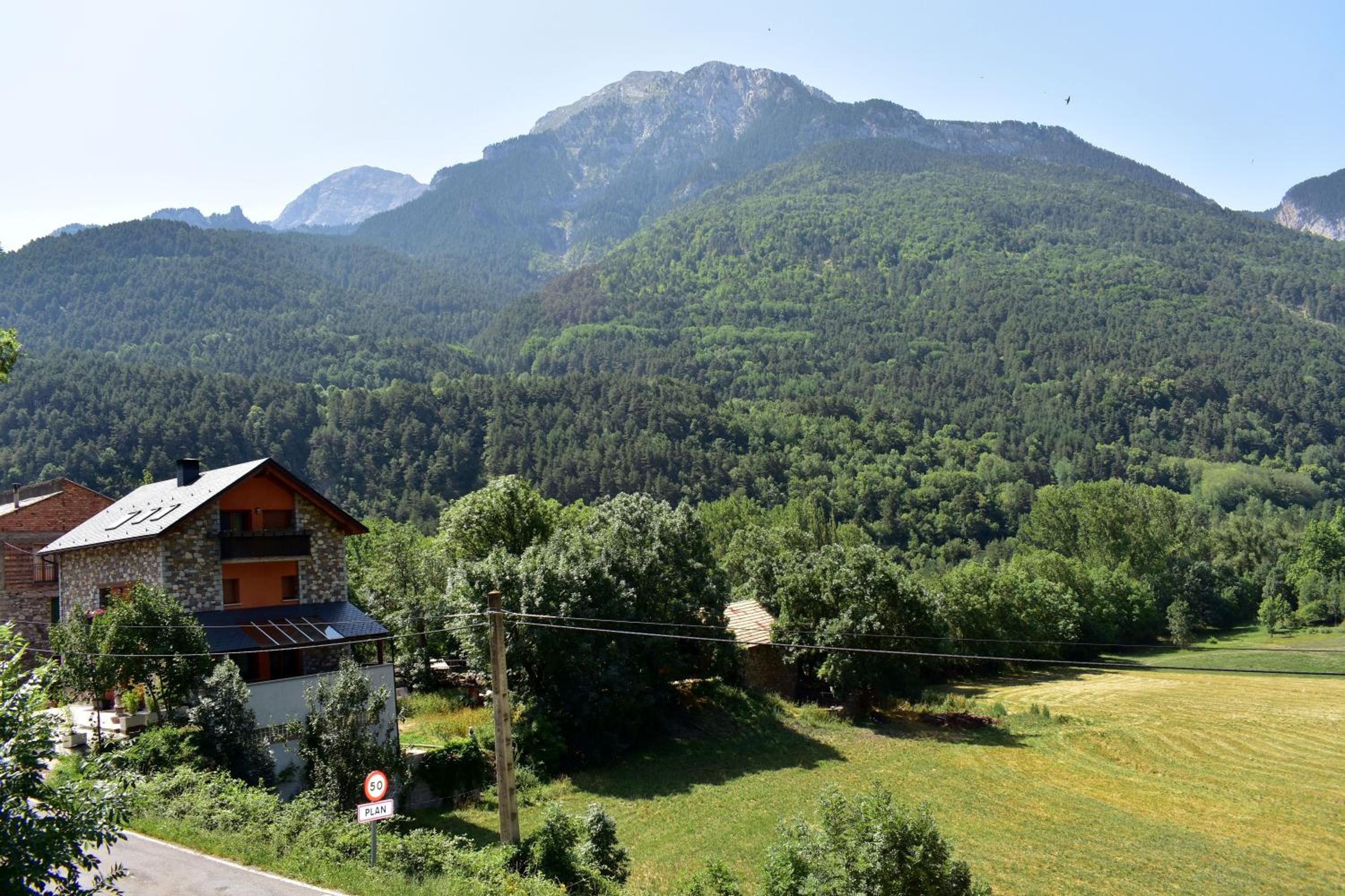 Casa Ferro