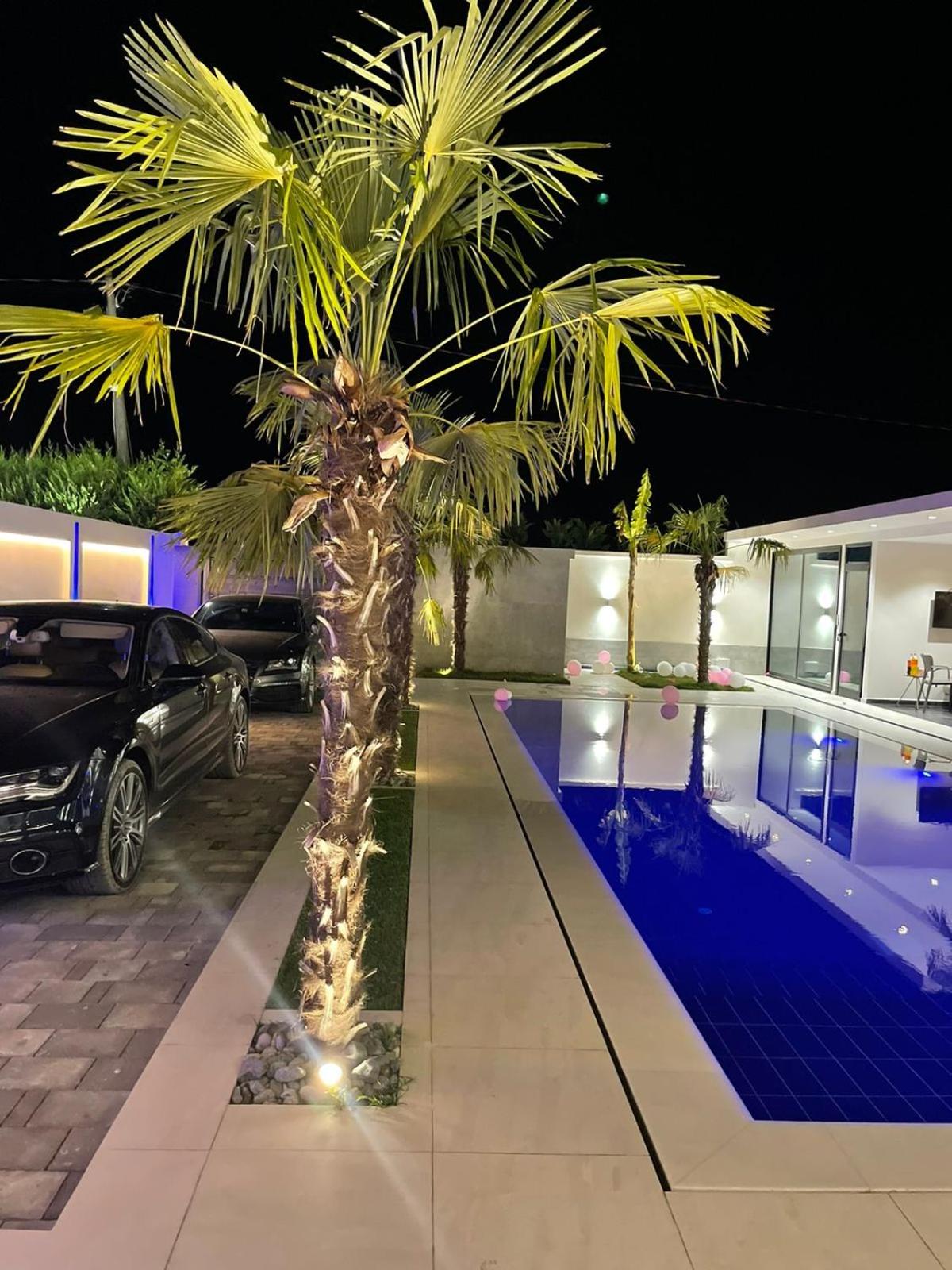 La Mirage Villa