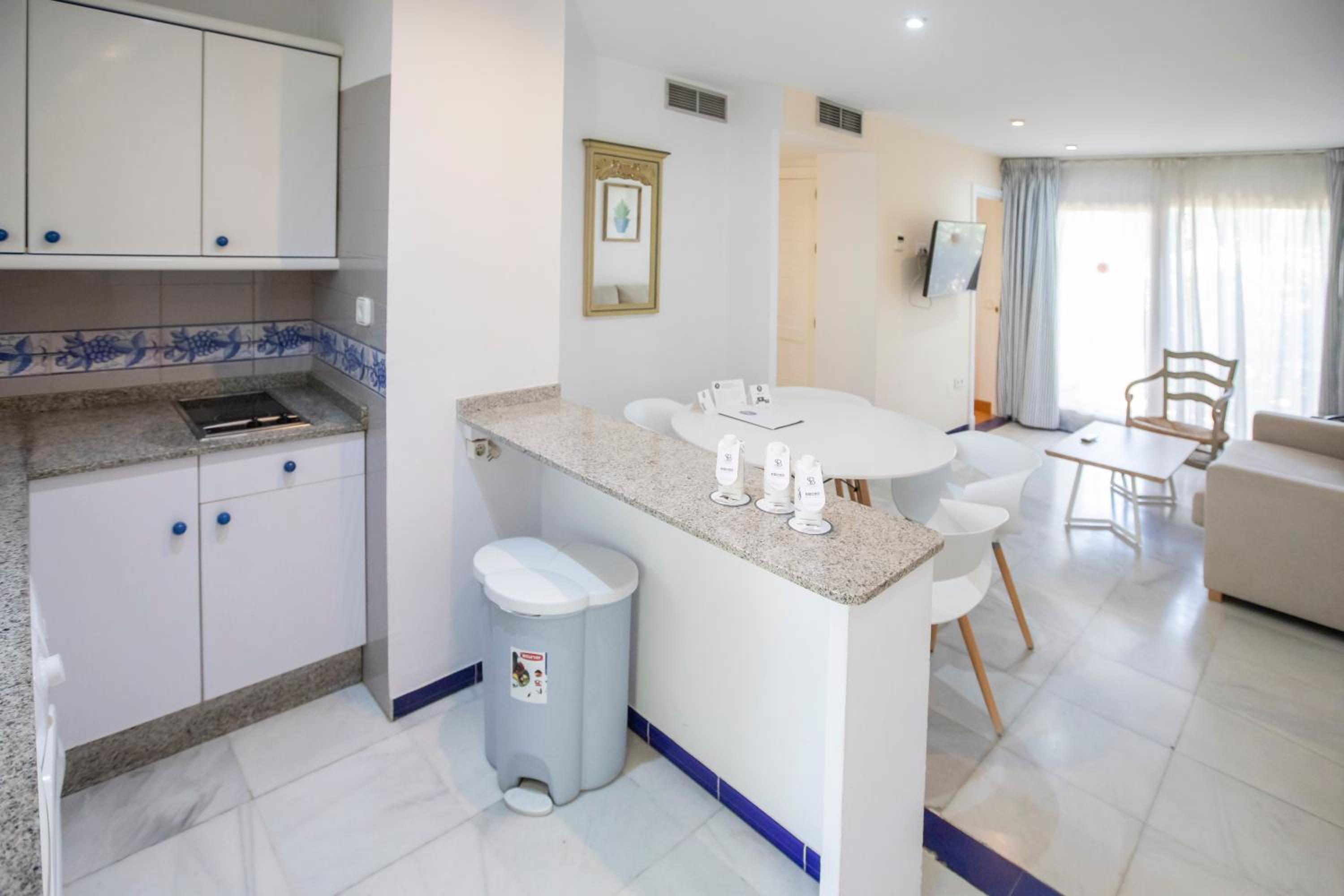 El Puerto de Santa Maria Vacations - Apartamentos Soho Boutique Vistahermosa - Property Image 67