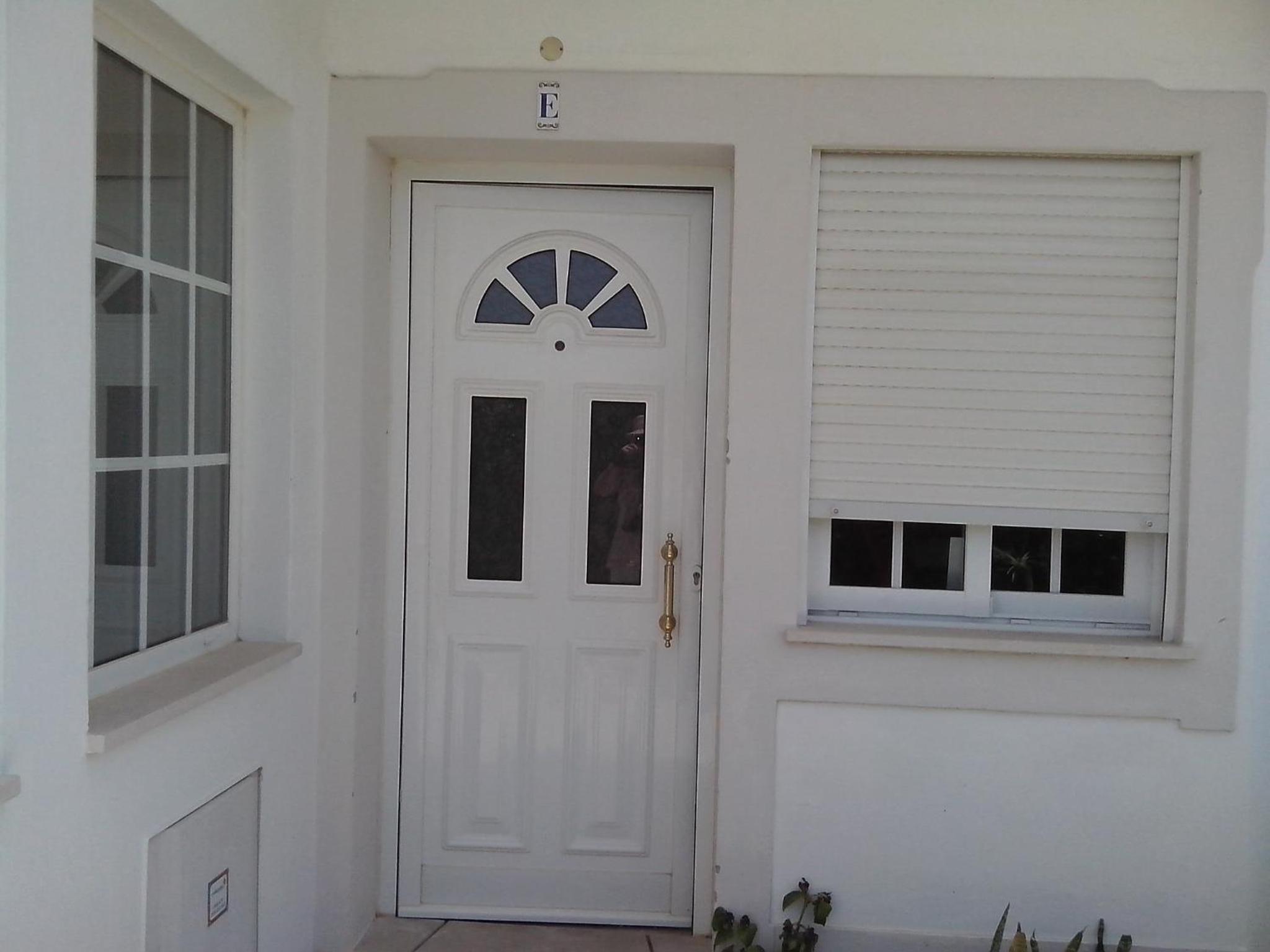 Lovely 1-Bedroom Apartment in Olhos de Agua view 5