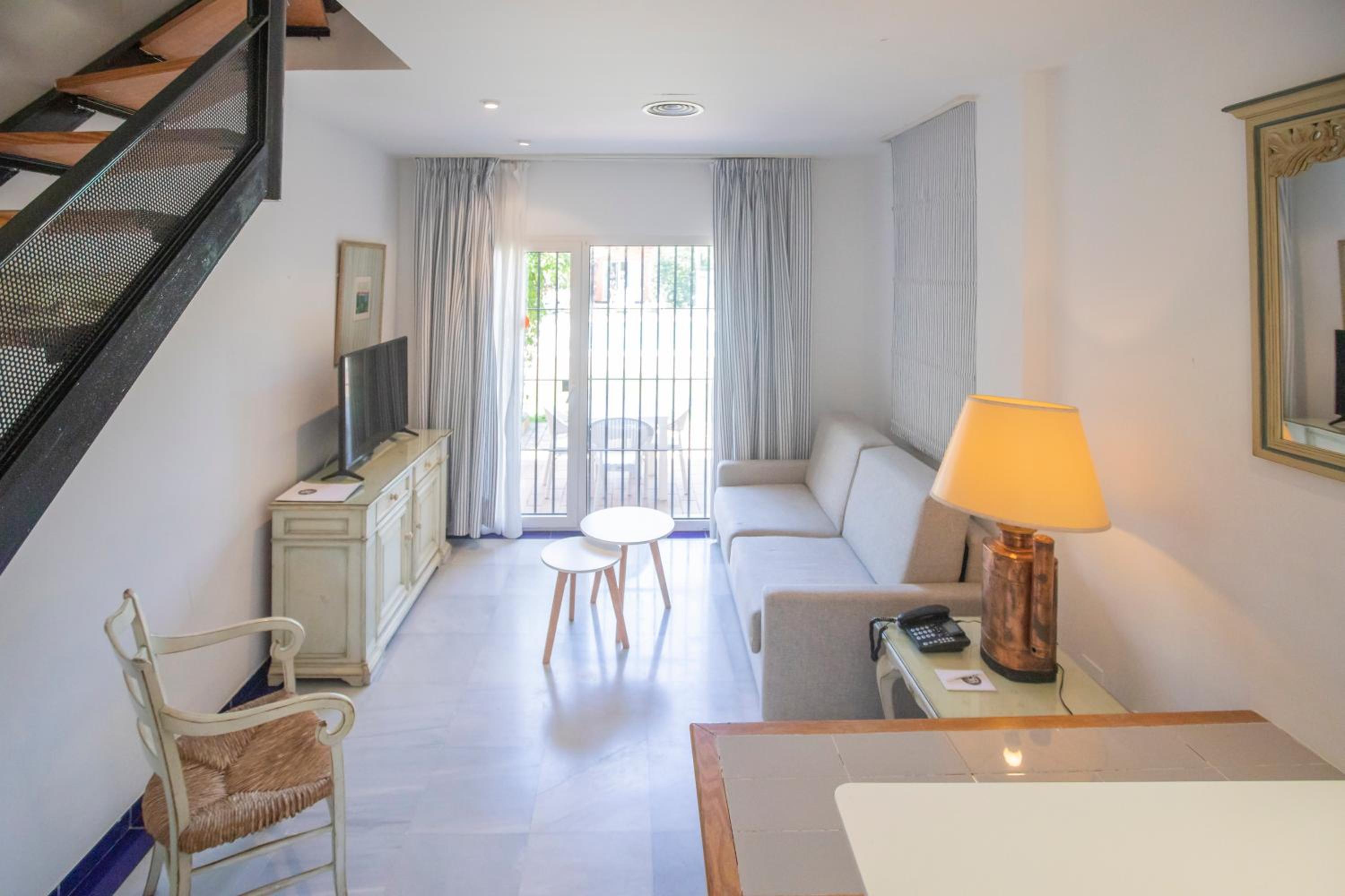 El Puerto de Santa Maria Vacations - Apartamentos Soho Boutique Vistahermosa - Property Image 17