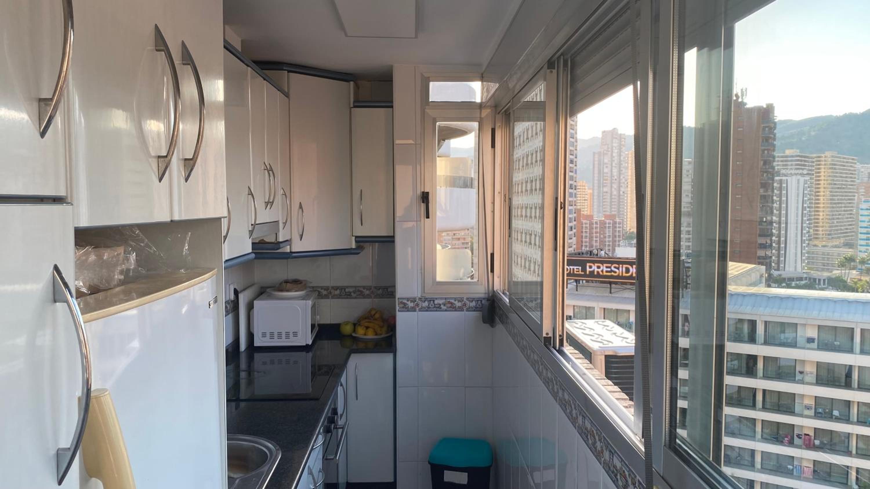SOLYMAR LEVANTE Apartamento Completo con Piscina y Parking Comunitario