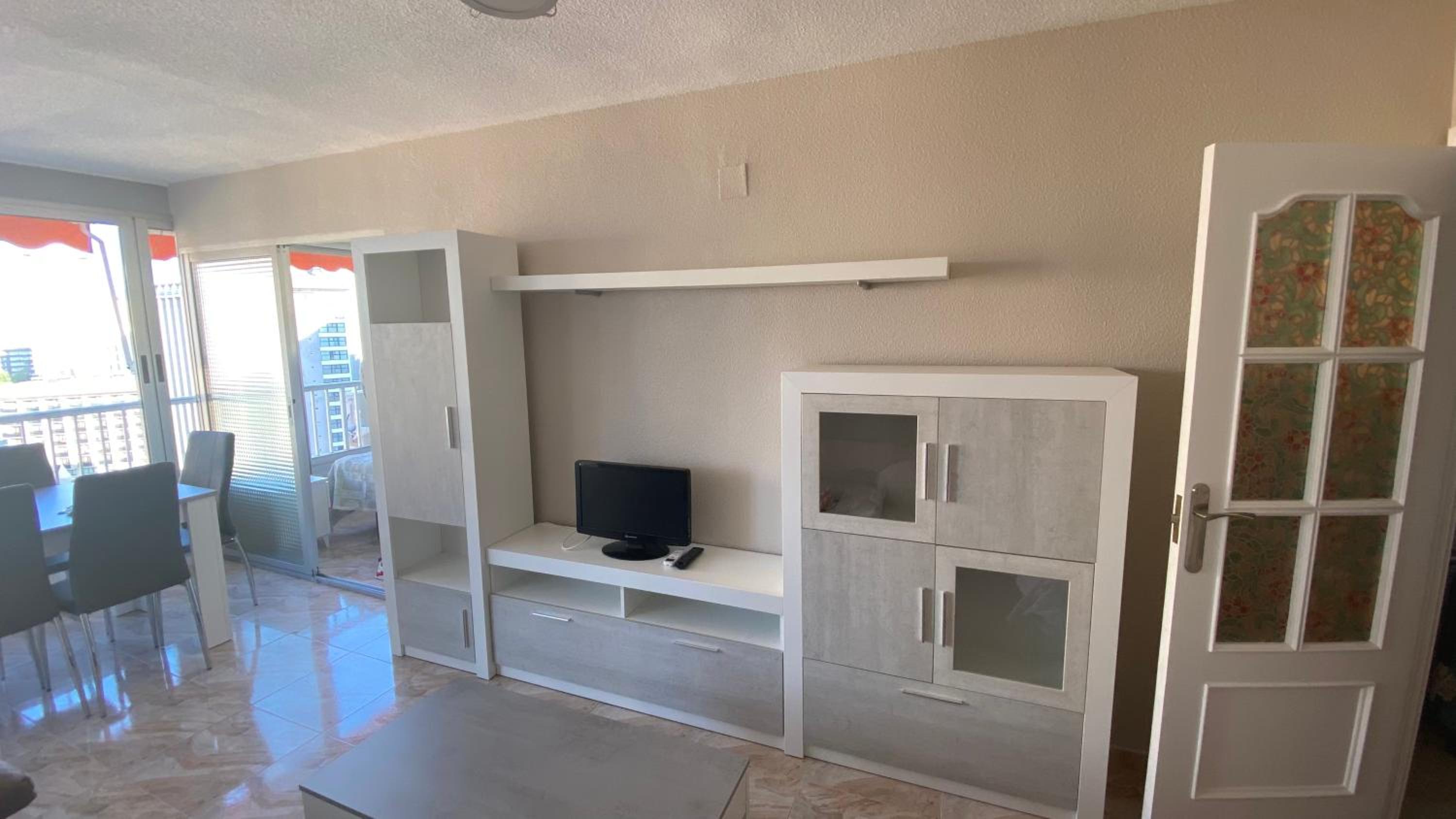 SOLYMAR LEVANTE Apartamento Completo con Piscina y Parking Comunitario