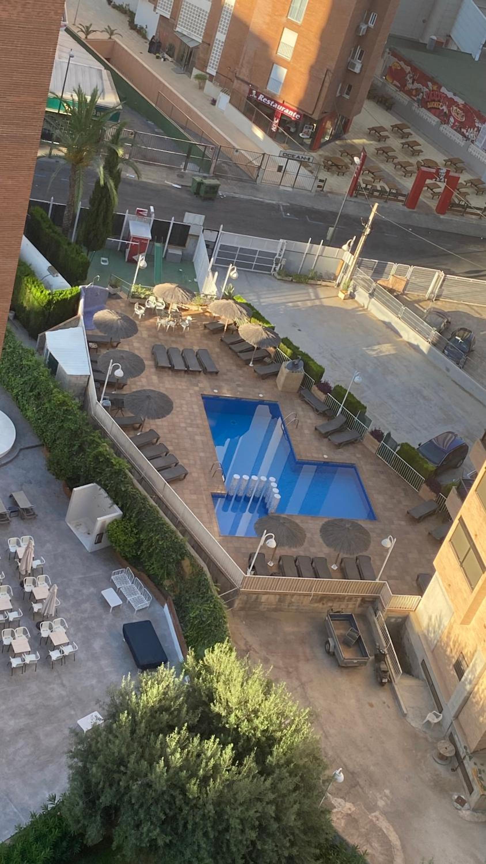 SOLYMAR LEVANTE Apartamento Completo con Piscina y Parking Comunitario