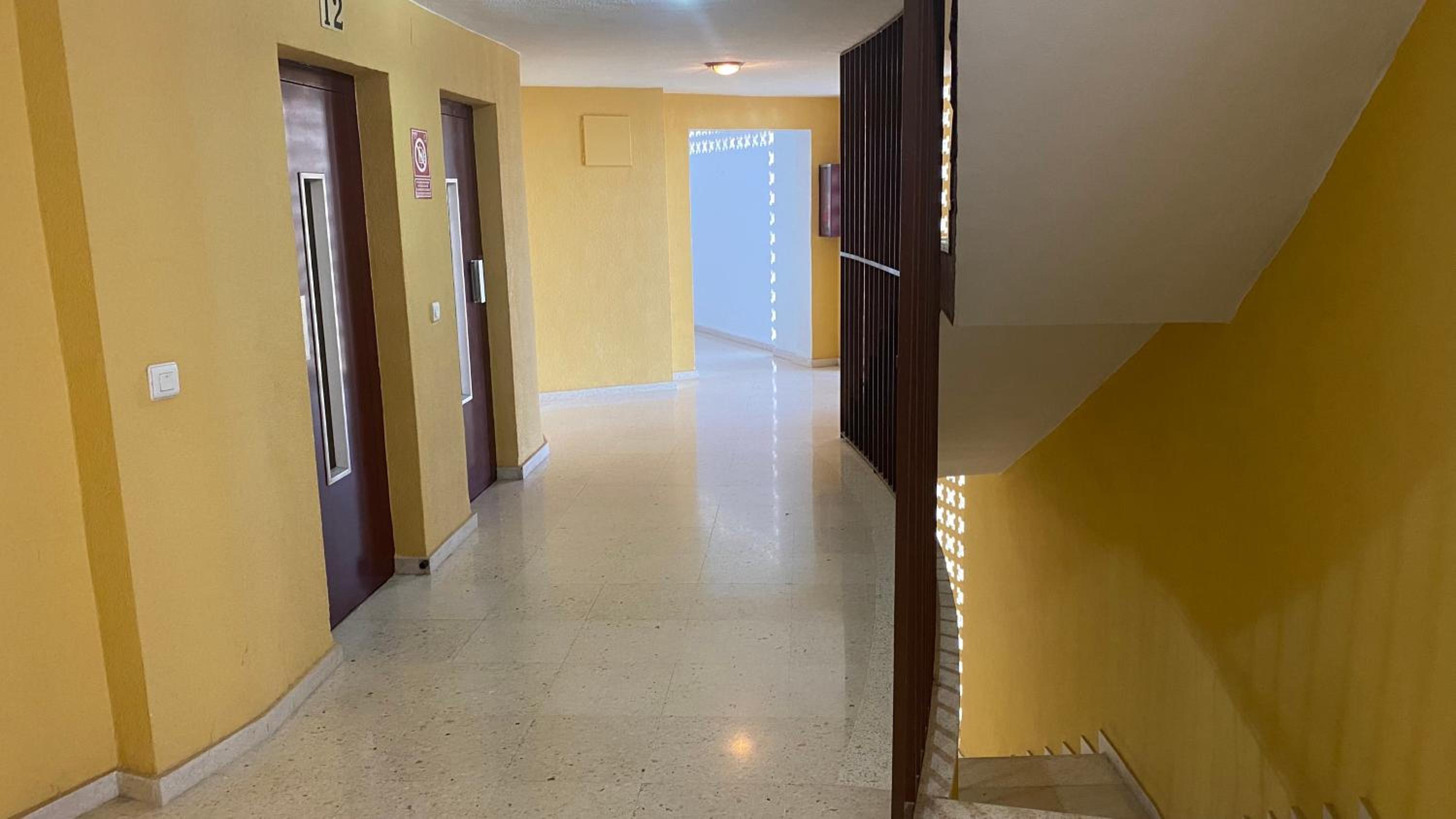 SOLYMAR LEVANTE Apartamento Completo con Piscina y Parking Comunitario