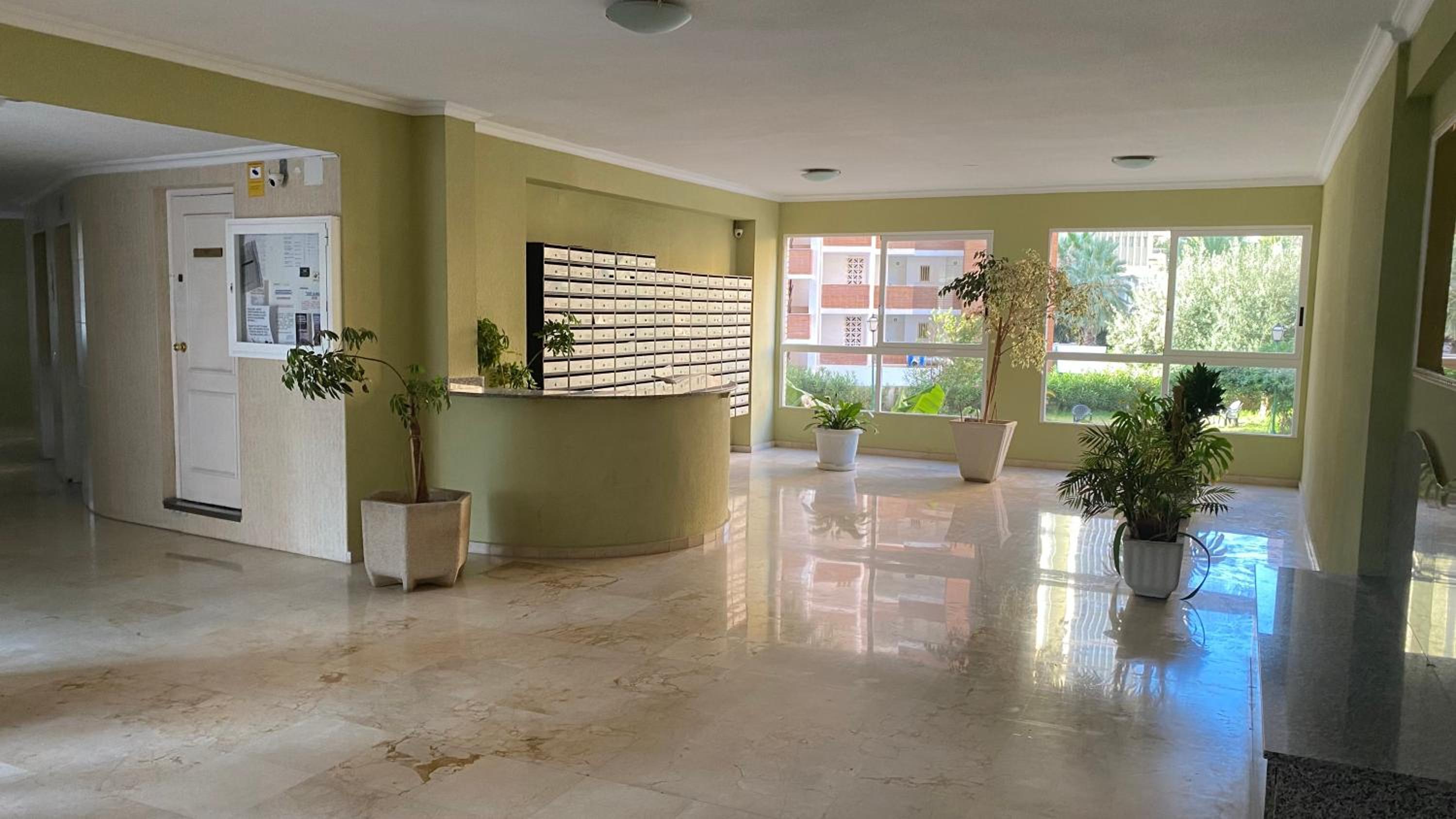 SOLYMAR LEVANTE Apartamento Completo con Piscina y Parking Comunitario