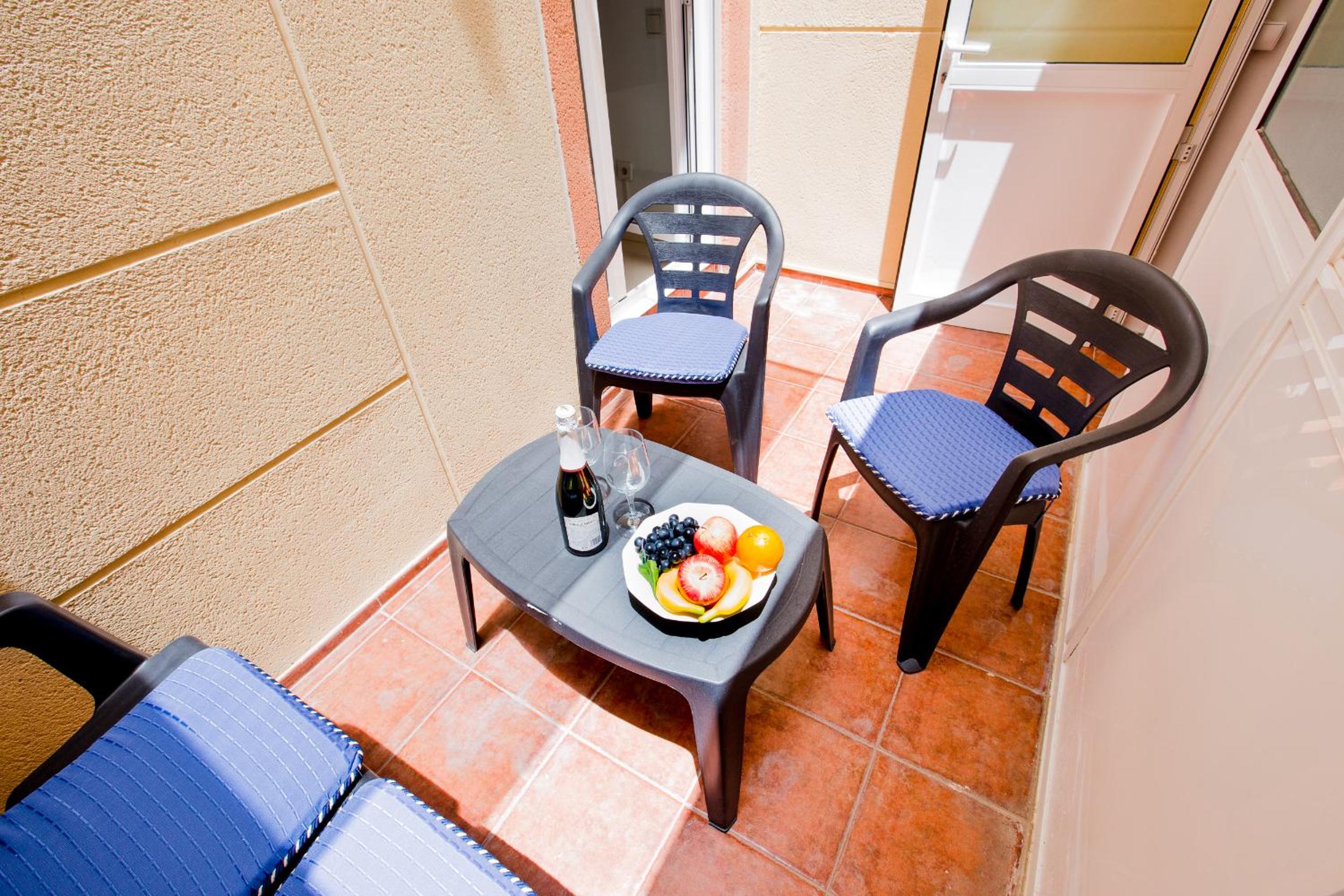 B2 Las Vistas Beach WI FI Fibra Smart TV view 3