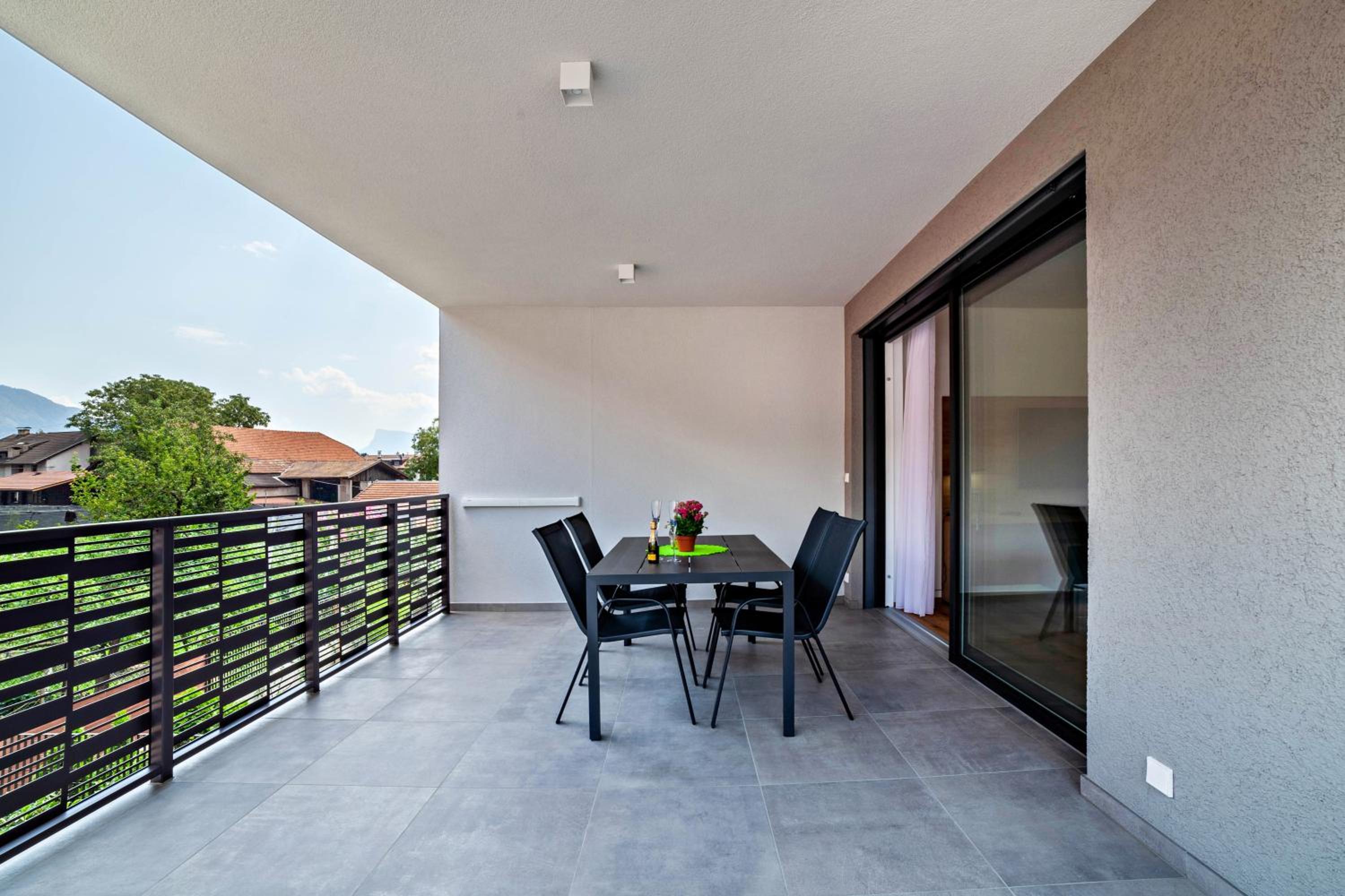Jj City Apartment en Lagundo — balance & terrace