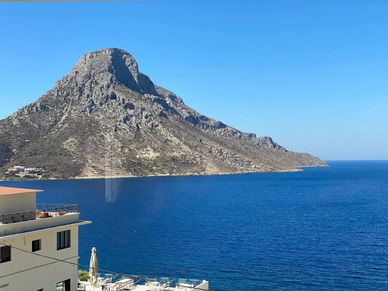 3 Bed Villa - Sleeps 6 - Terrace - Sea View photo 4
