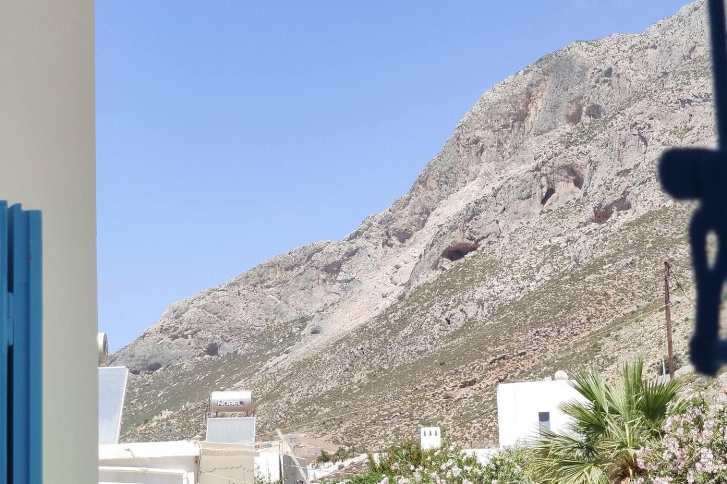 3 Bed Villa - Sleeps 6 - Terrace - Sea View photo 2