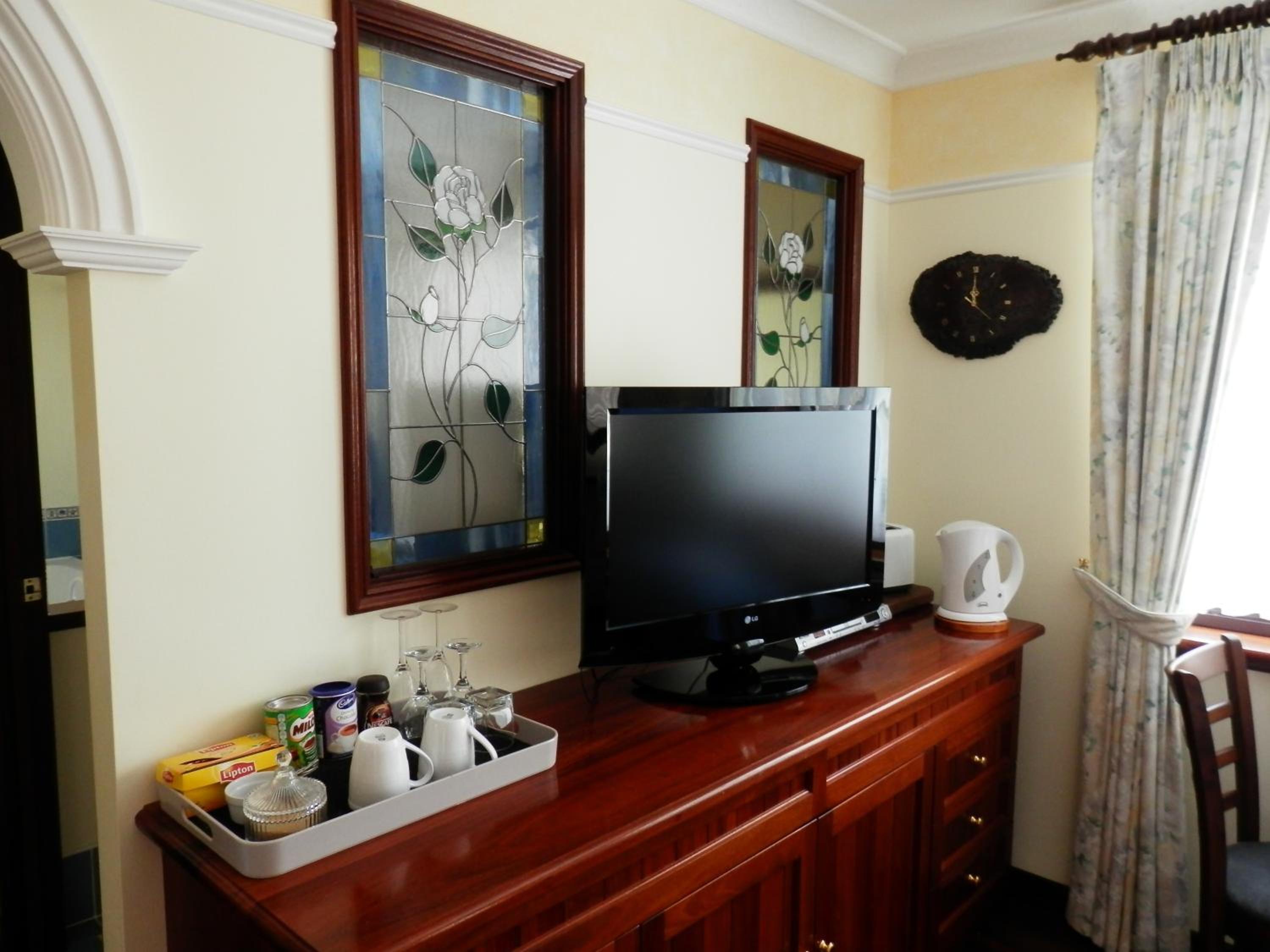 The Hideaway Luxury B&B Retreat