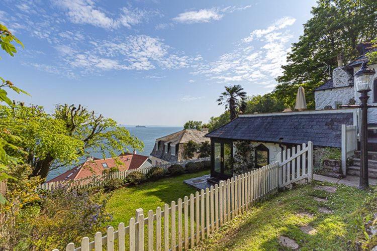 3 Bed - Smugglers Cottage view 3