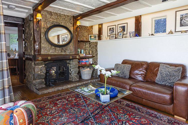 3 Bed - Smugglers Cottage view 5