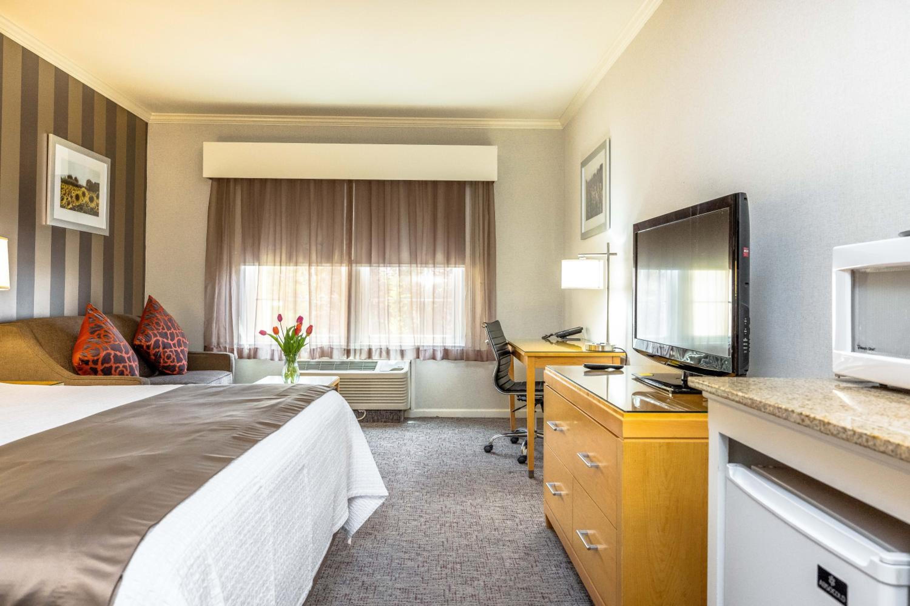 Best Western Plus Dixon Davis - Property Image 34