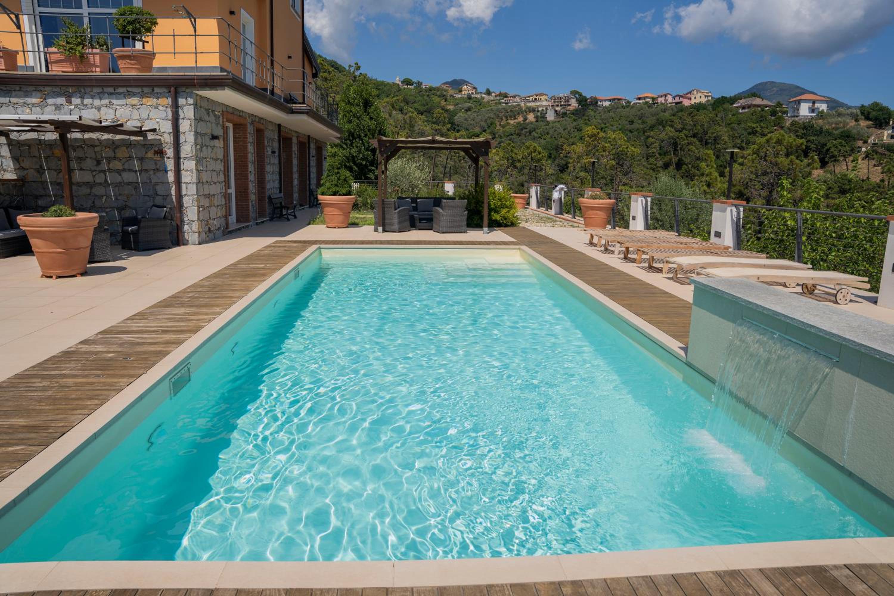 065 - VILLA LETIZIA, Elegante 2 PISCINA e Natura, 10 minuti da MARE e SPIAGGIE view 2