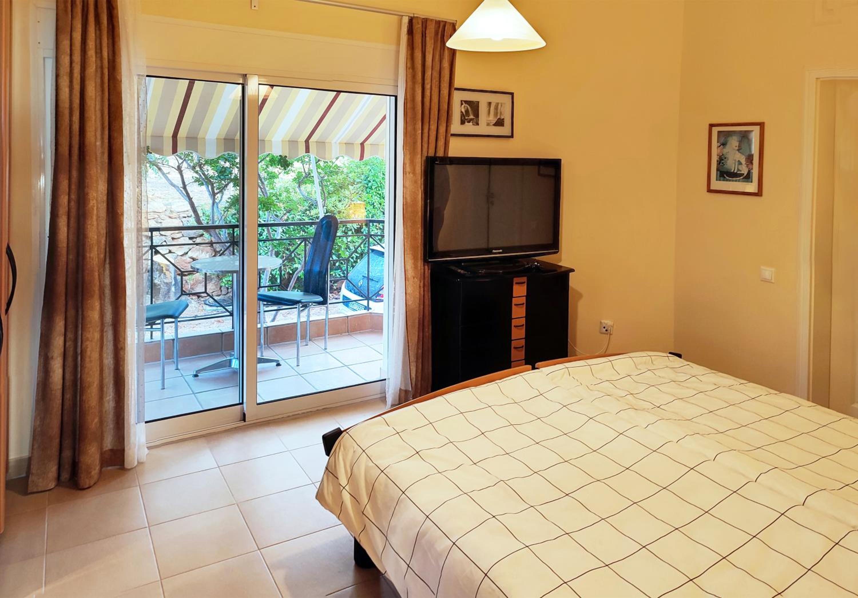 Villa Basile 1 view 4