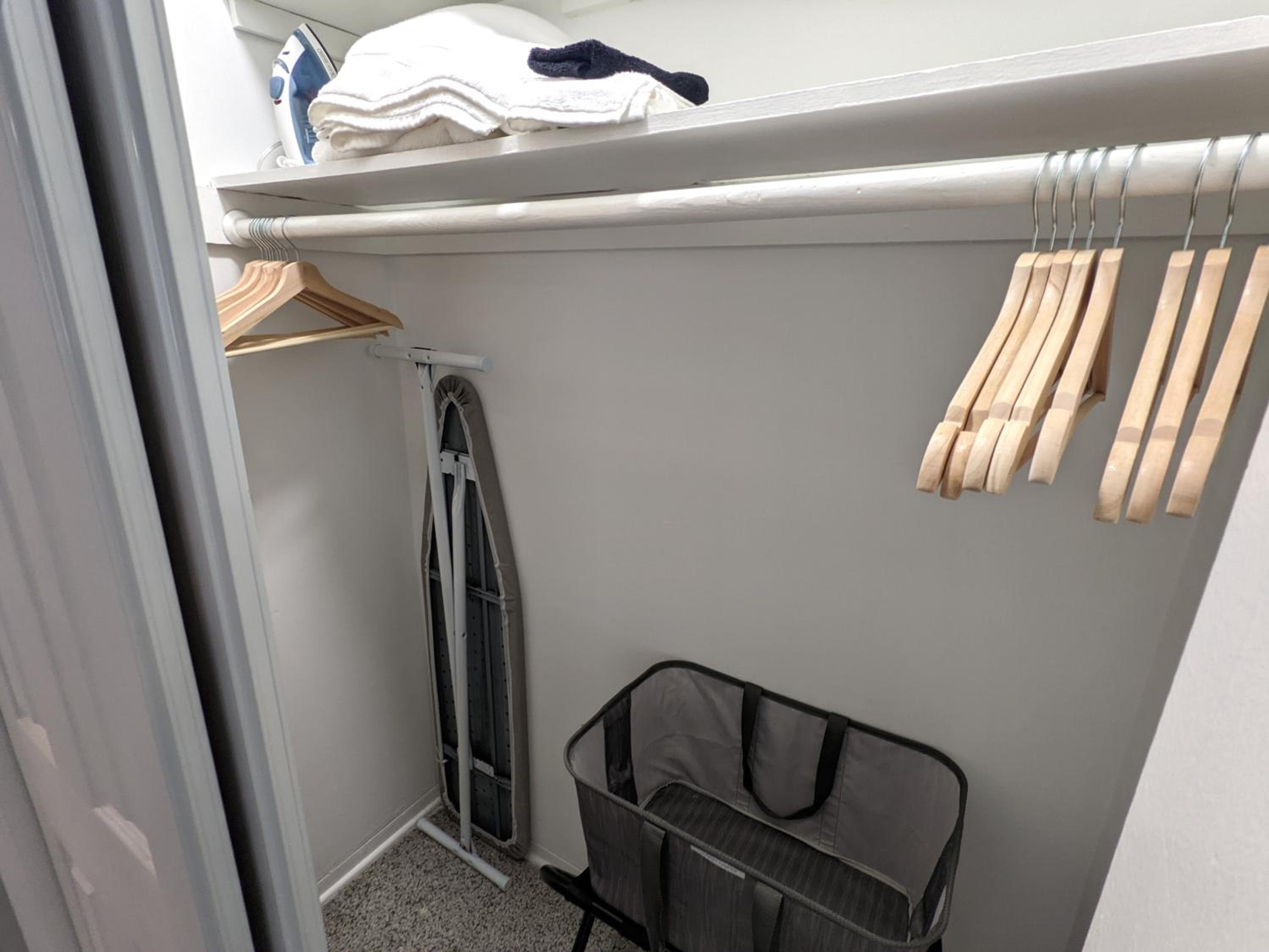 Paradise Awaits! Beach, King Bed, Private Yard & Workspace view 5