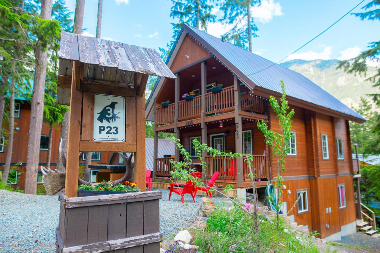 Whiskey Jack, 4 Bedroom Cabin with Outdoor Firepit