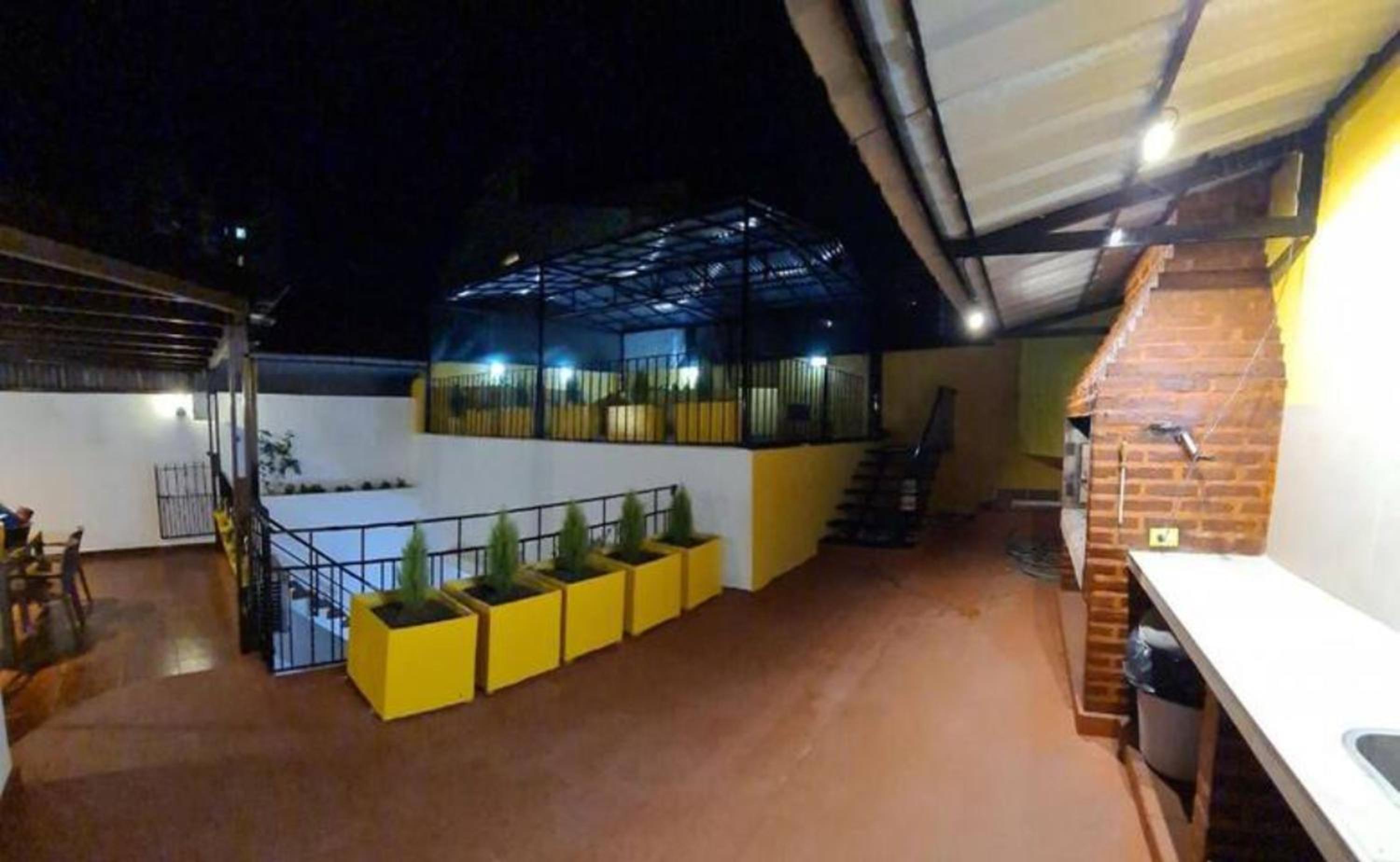 Lola Barracas Casa con Cochera