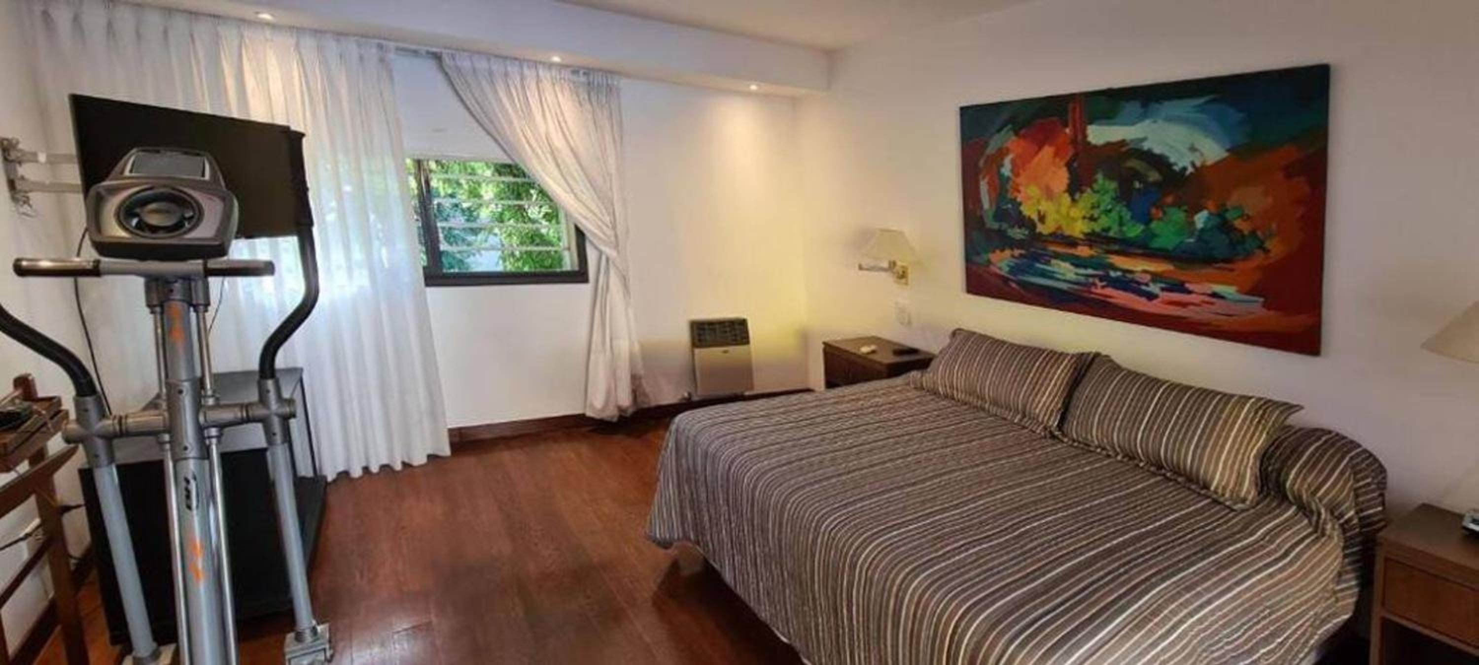 Lola Barracas Casa con Cochera