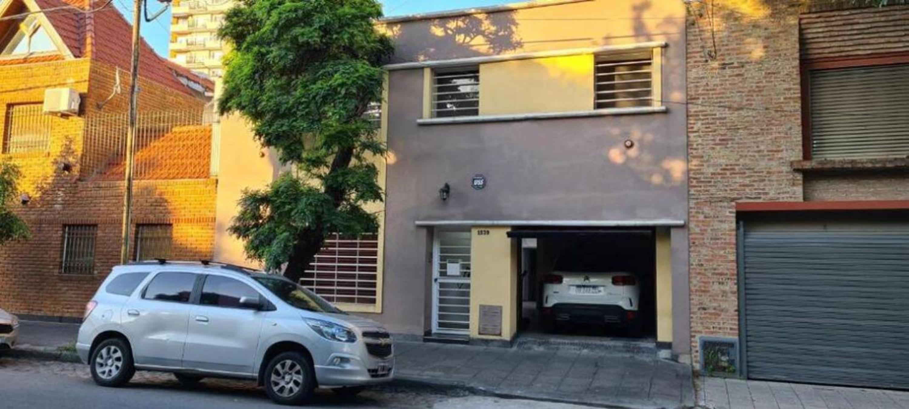 Lola Barracas Casa con Cochera