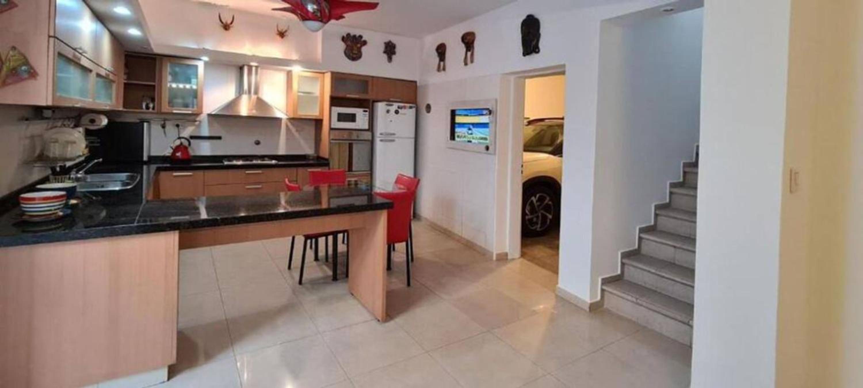 Lola Barracas Casa con Cochera