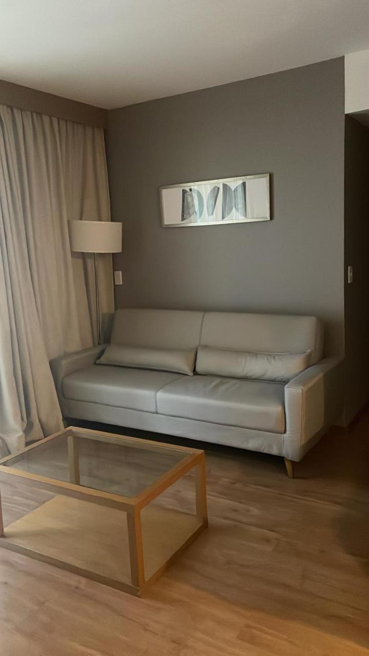 Apartamento no condomínio do Brasil 21 Suites