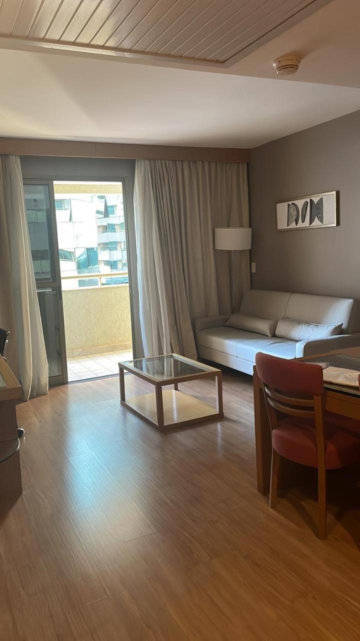Apartamento no condomínio do Brasil 21 Suites