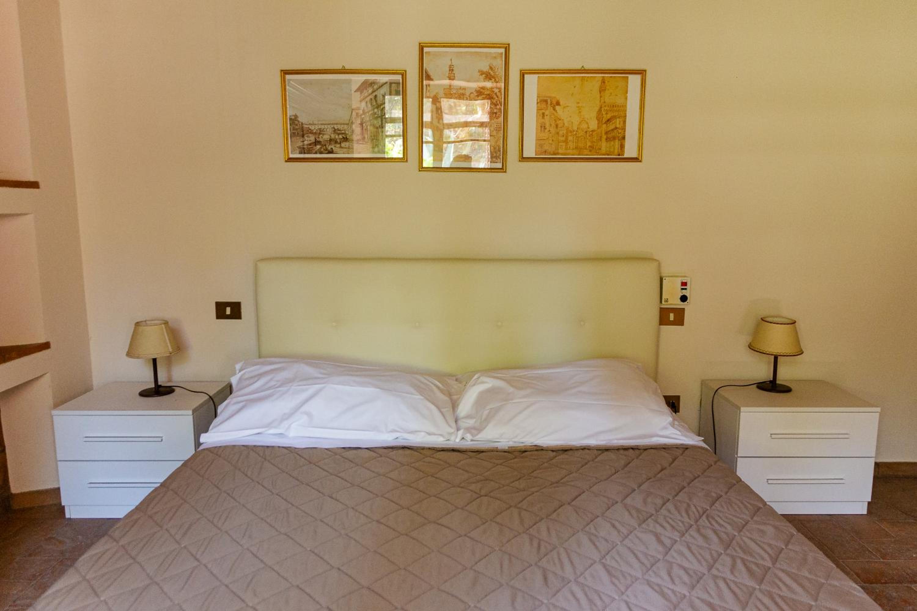 Podere Mezzastrada - Place of Charme