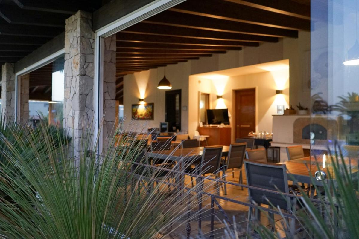 outdoor BBQ area