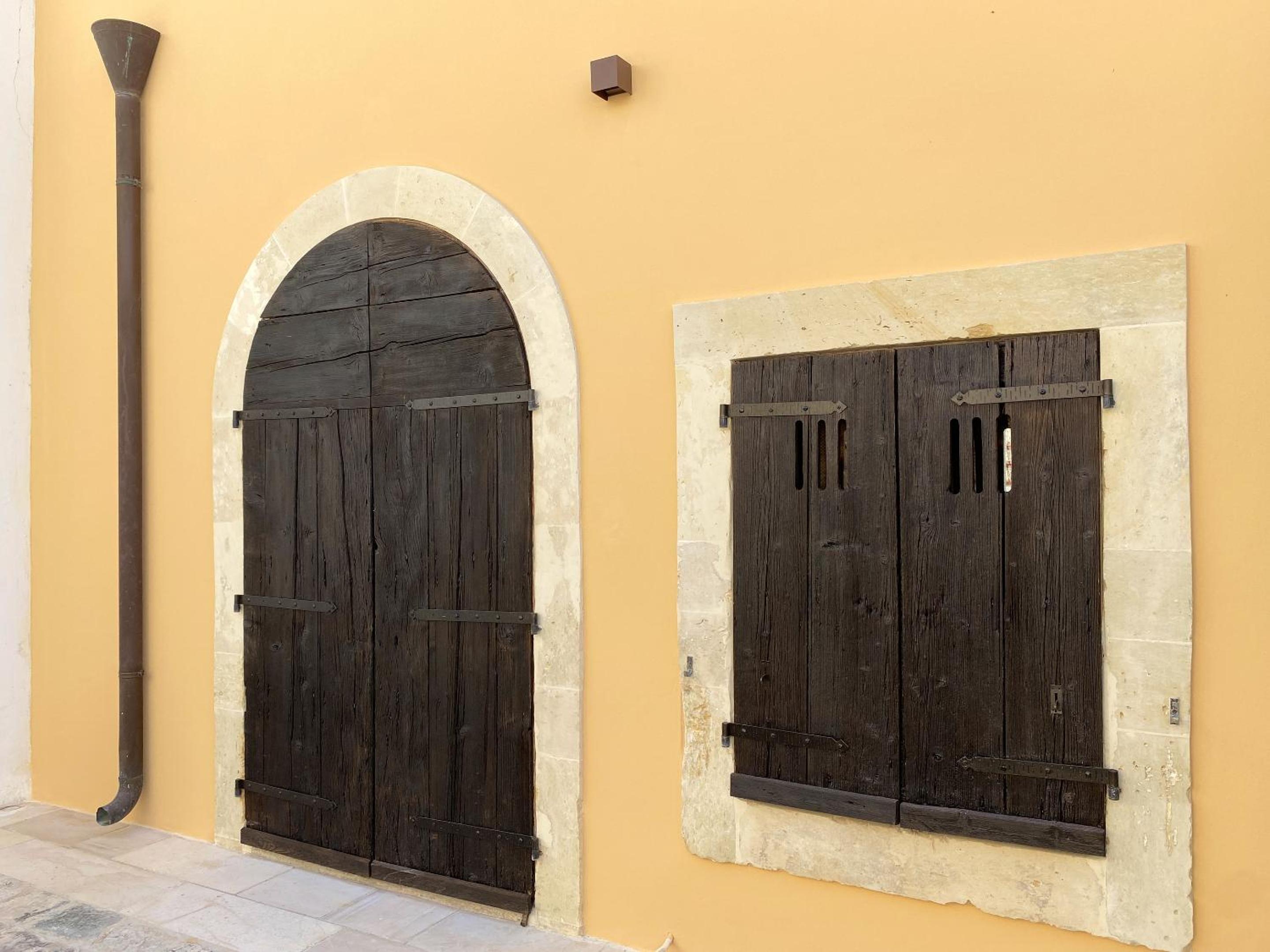 Comfortable House with Fenced Garden - Surano - Fireplace