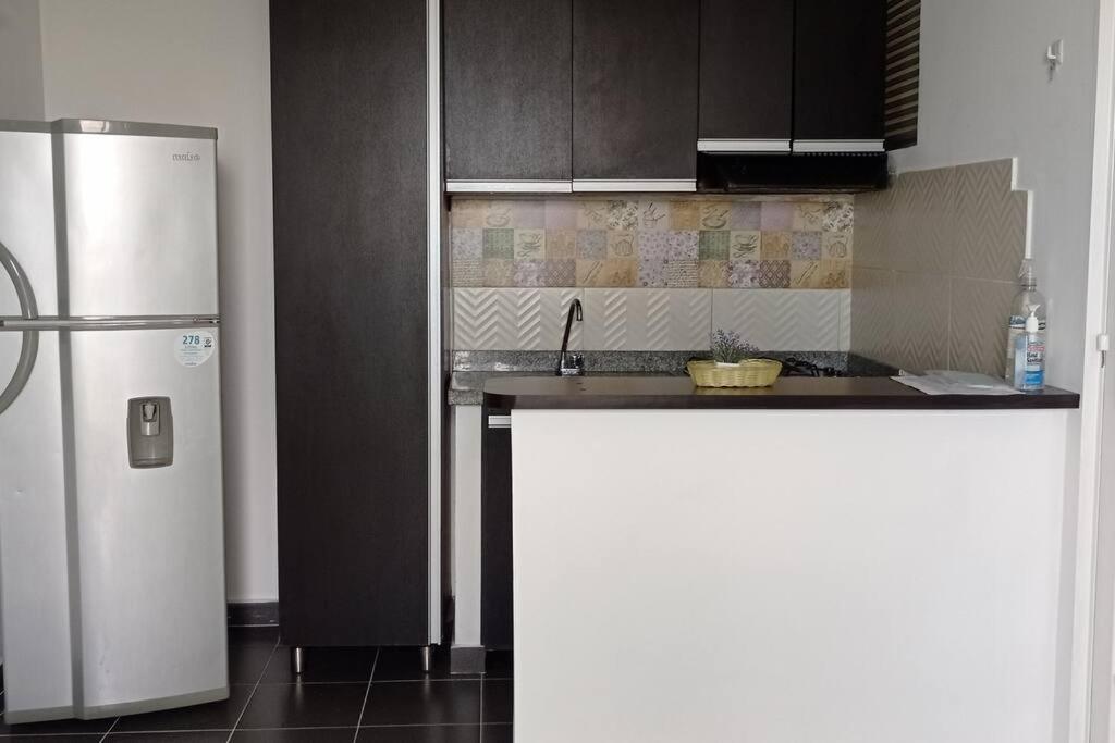 Confortable Apartamento en Ibagué con piscina solo Fines de semana solo para FAMILIAS view 5