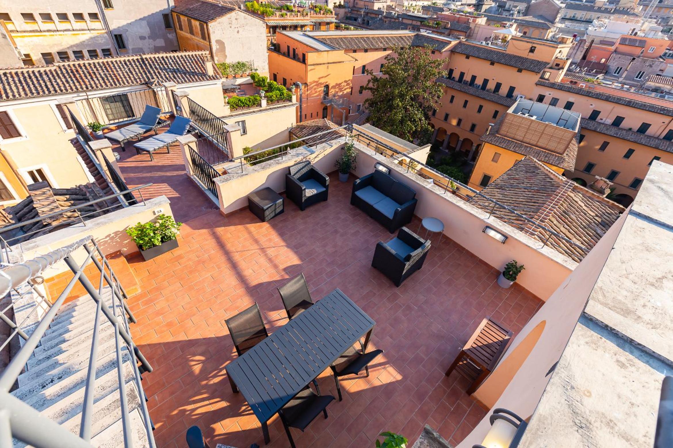 VIVILO ROMA TREVI - LUXURY EXPERIENCE - PRIVATE JACUZZI on TERRACE - INSANE VIEW