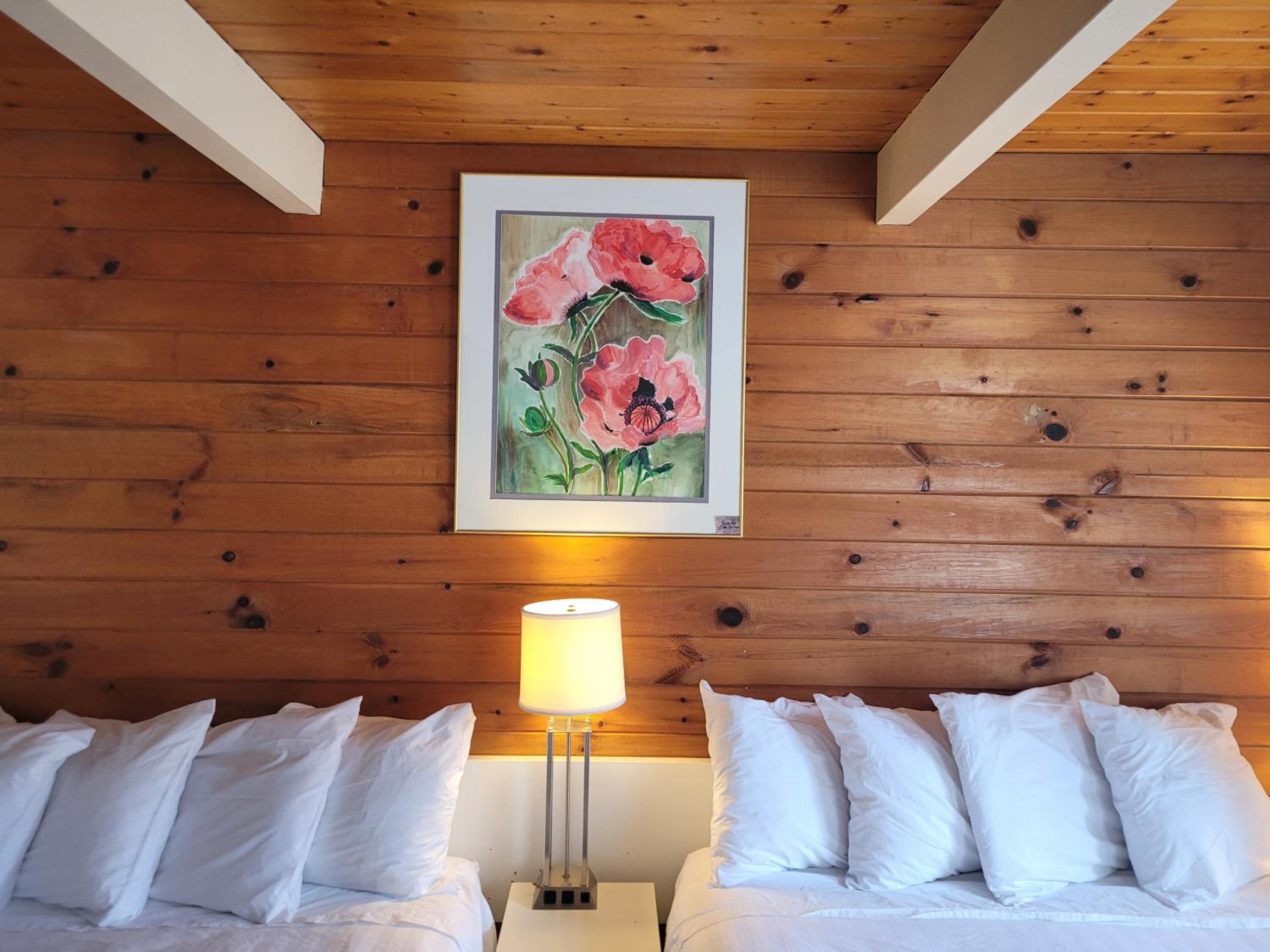 Pines Motel