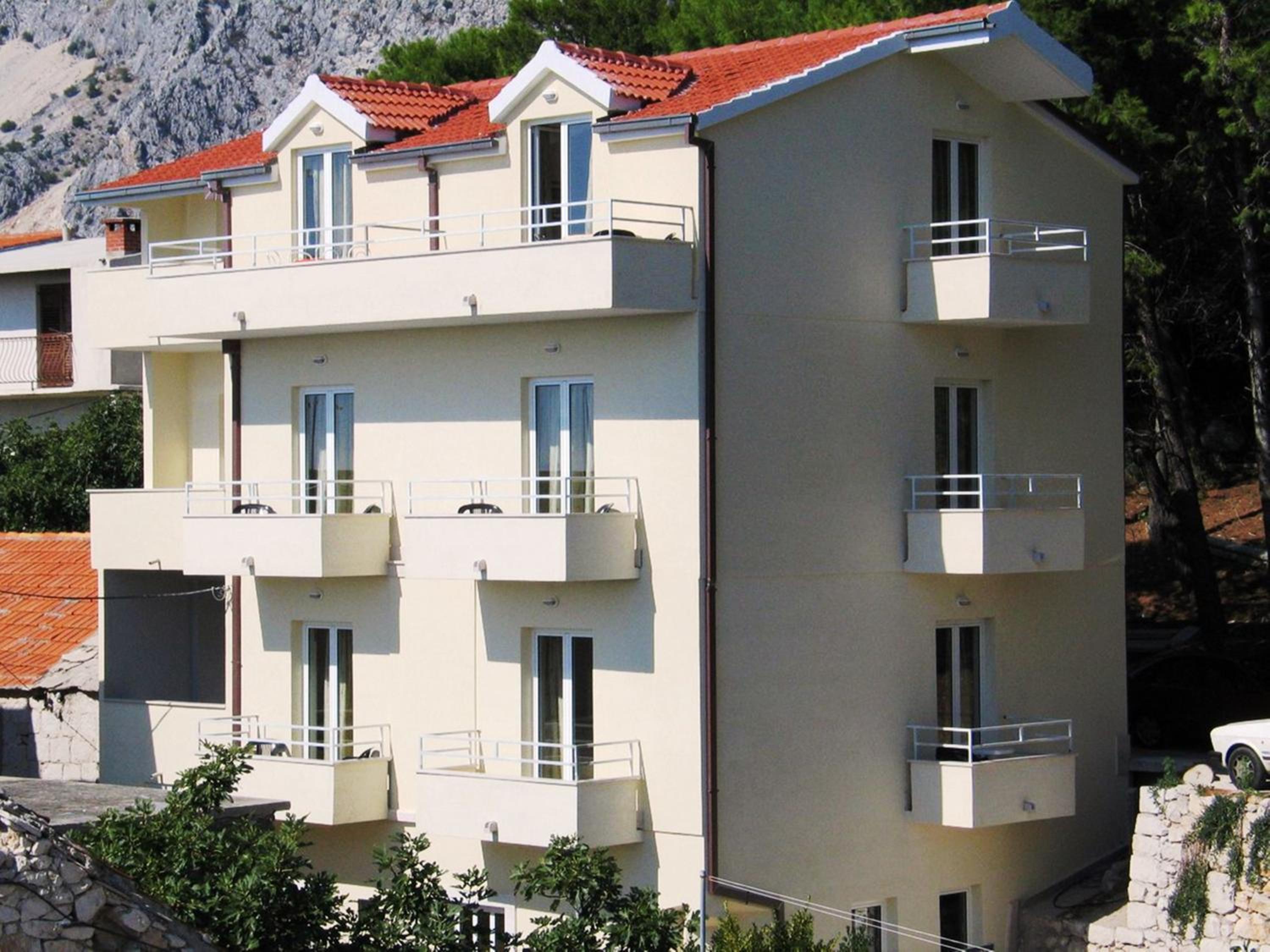 Hotel Apartments Danica Drašnice - Image 1
