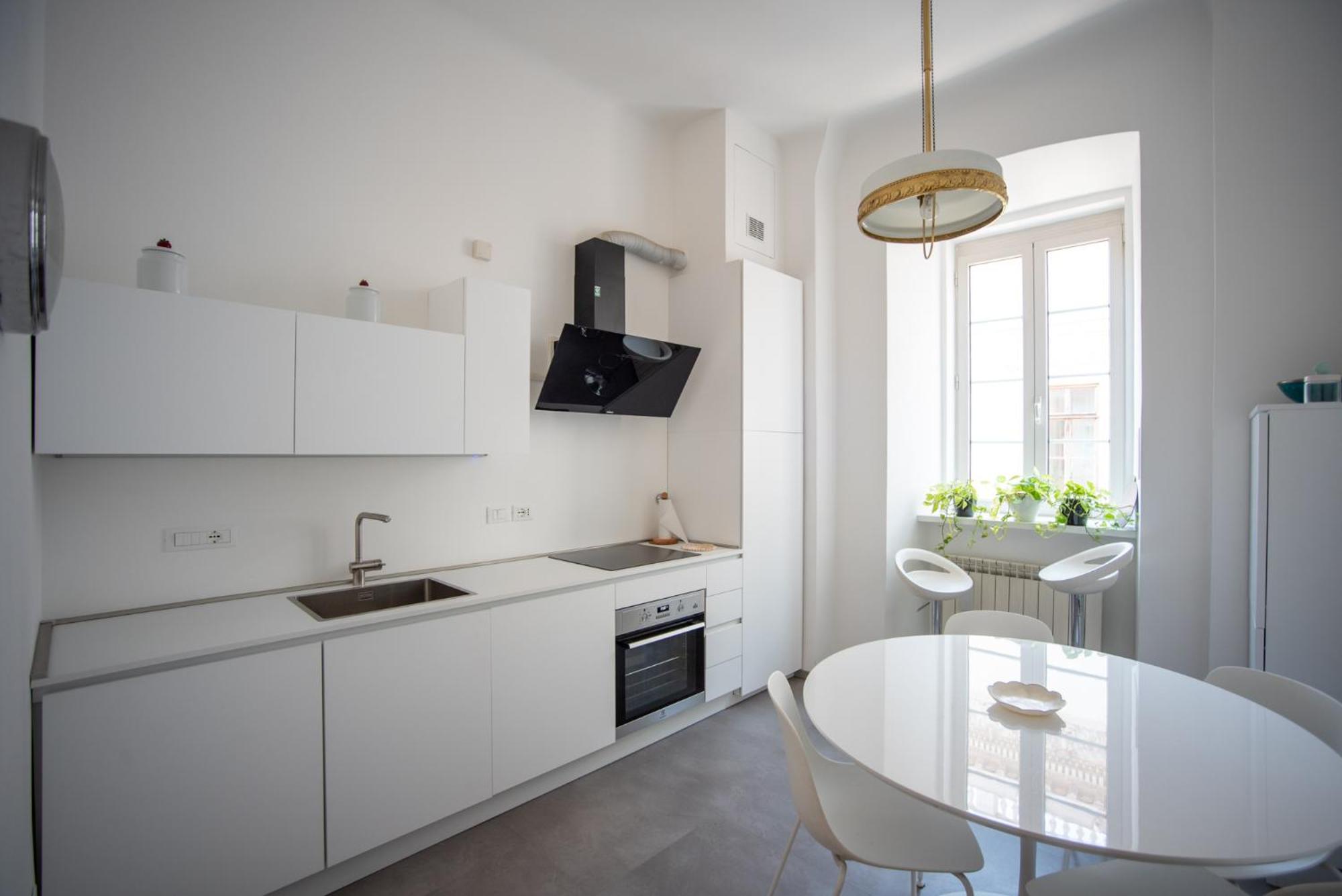 Art & History - NEW - Modern Classic Apartment view 4