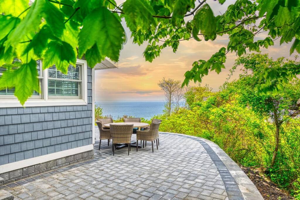 Beach cottage villa