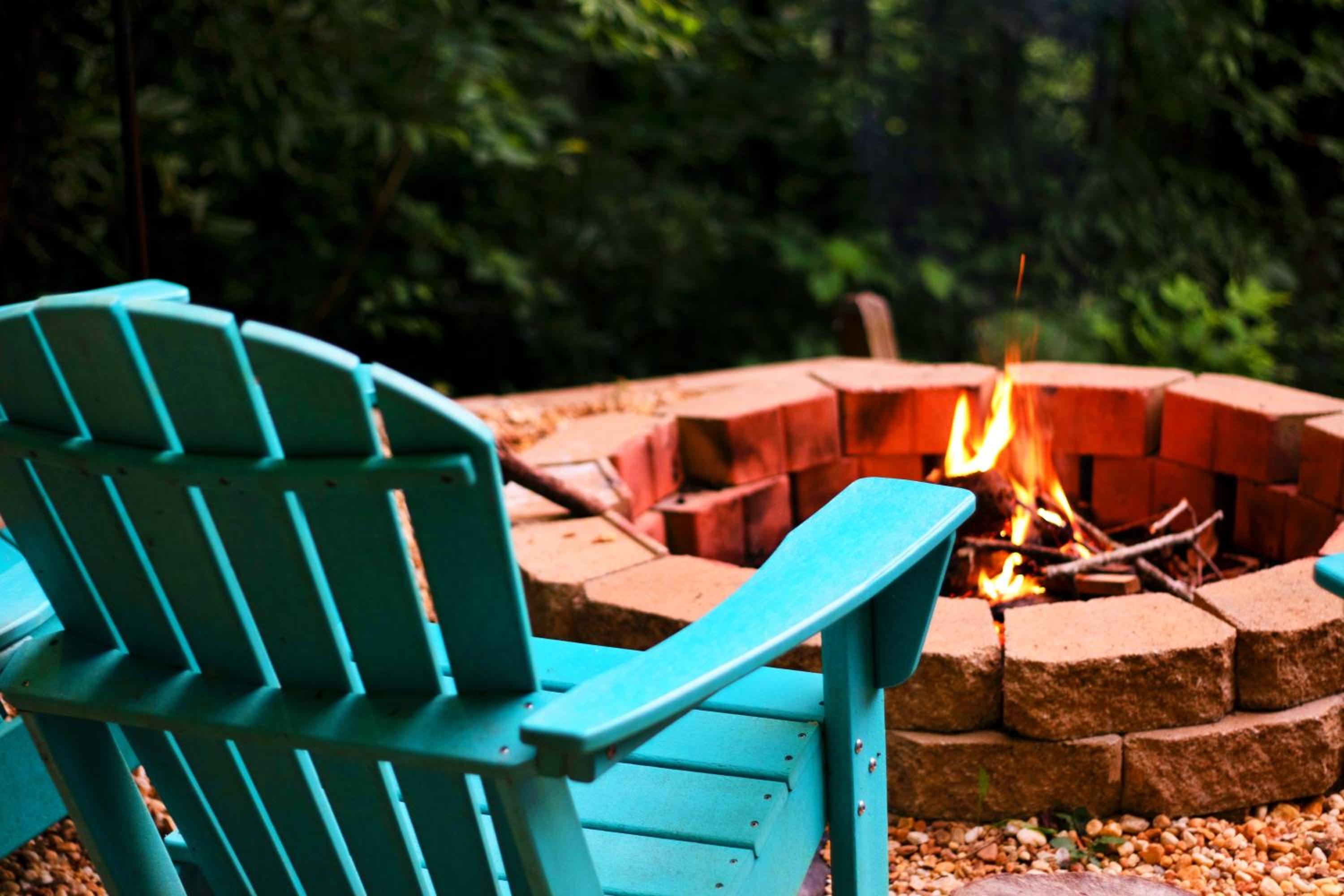 Cozy Cabin Retreat - Hot Tub, Fireplace & Fire Pit view 3